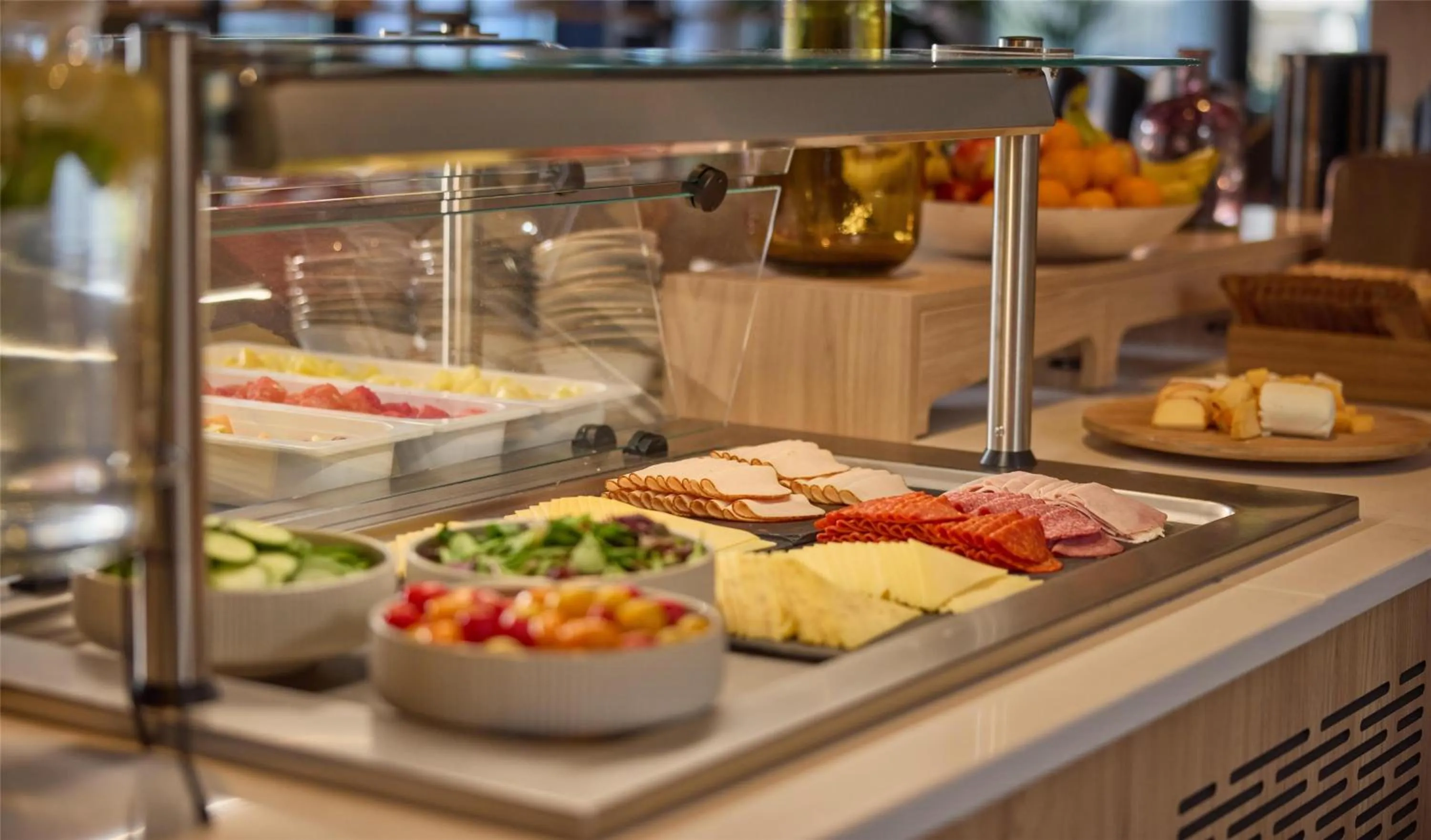 Restaurant/places to eat in Hilton Garden Inn Leiden