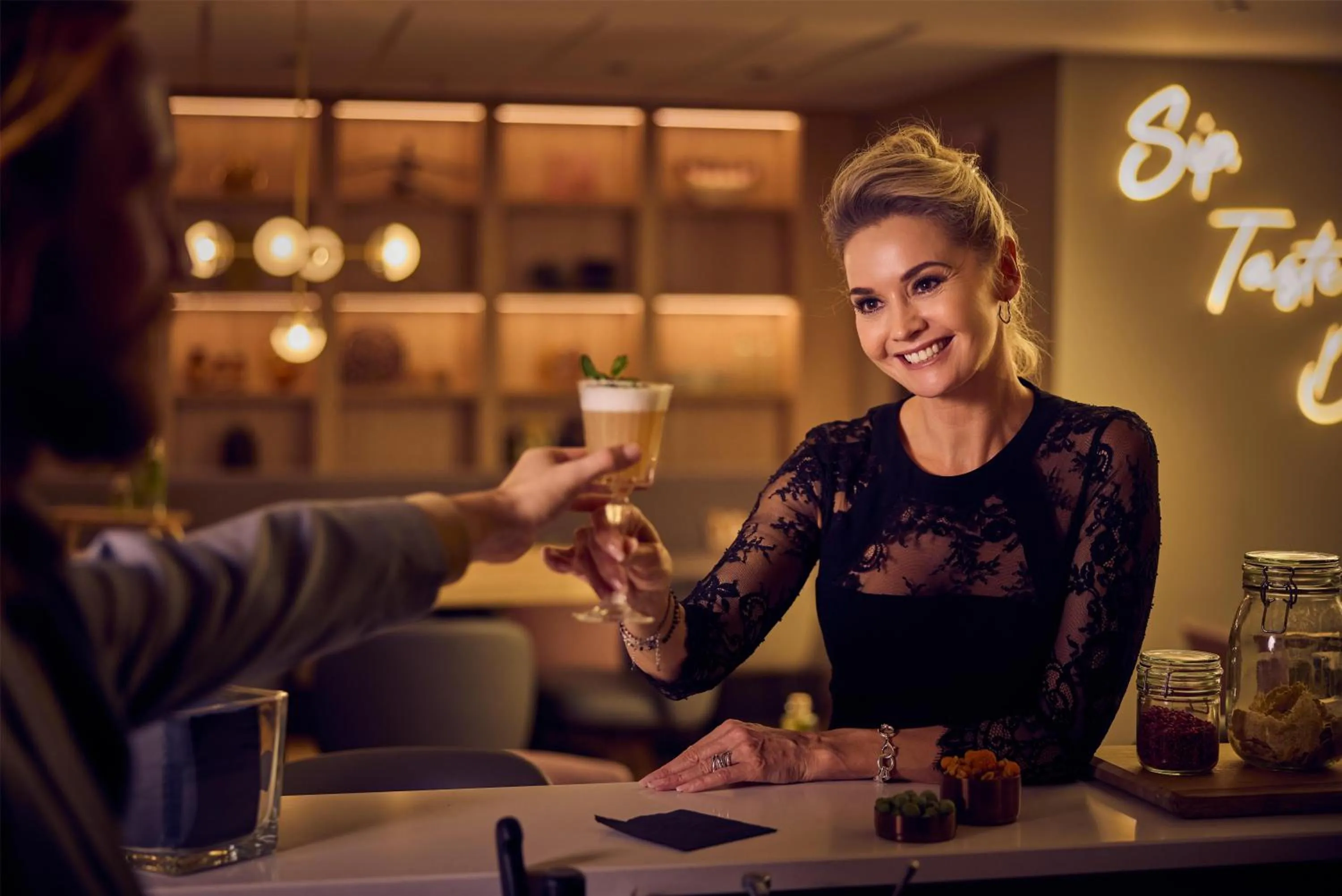 Lounge or bar in Hilton Garden Inn Leiden