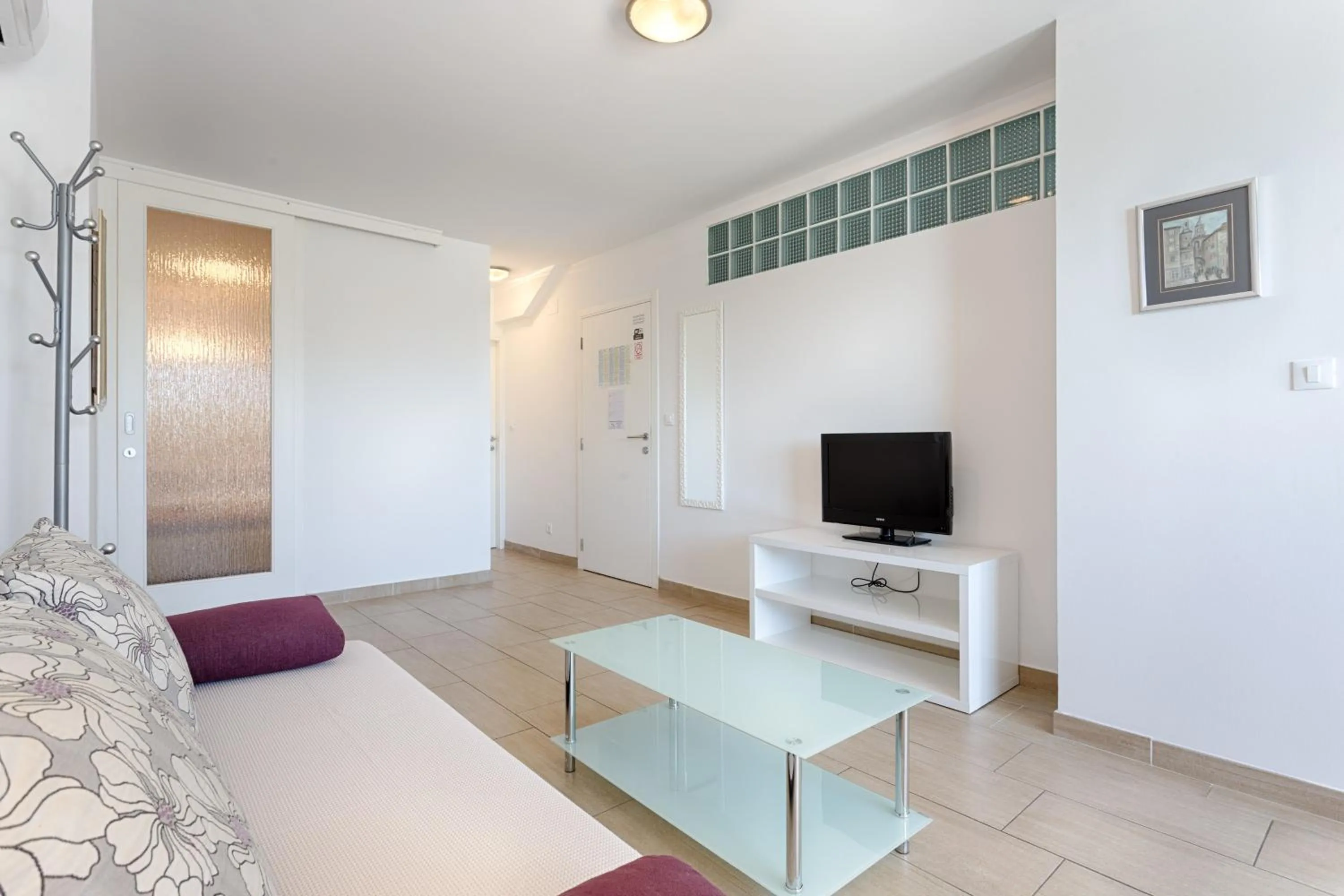 TV and multimedia in Adriatic Queen Rooms & Apartments