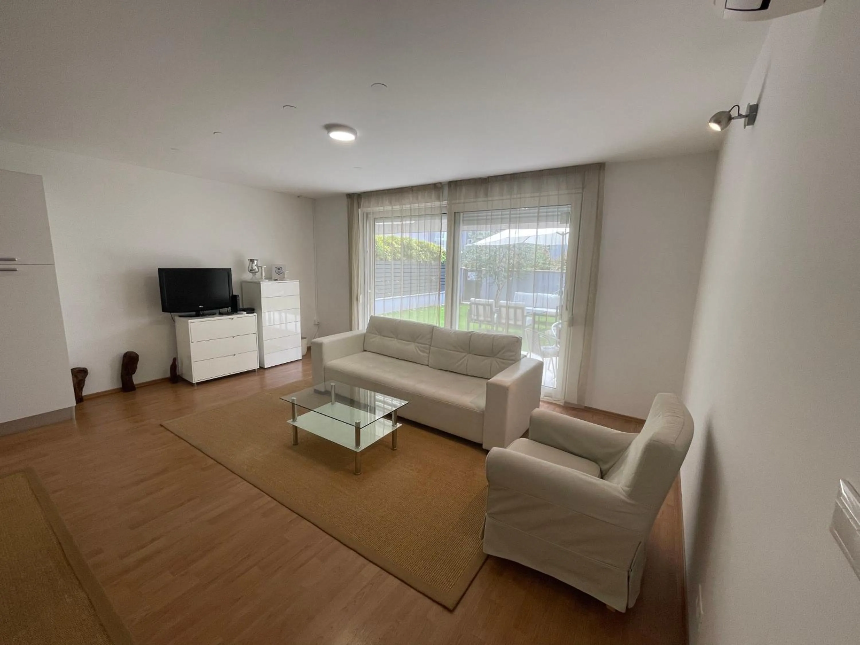 Communal lounge/ TV room in Adriatic Queen Rooms & Apartments