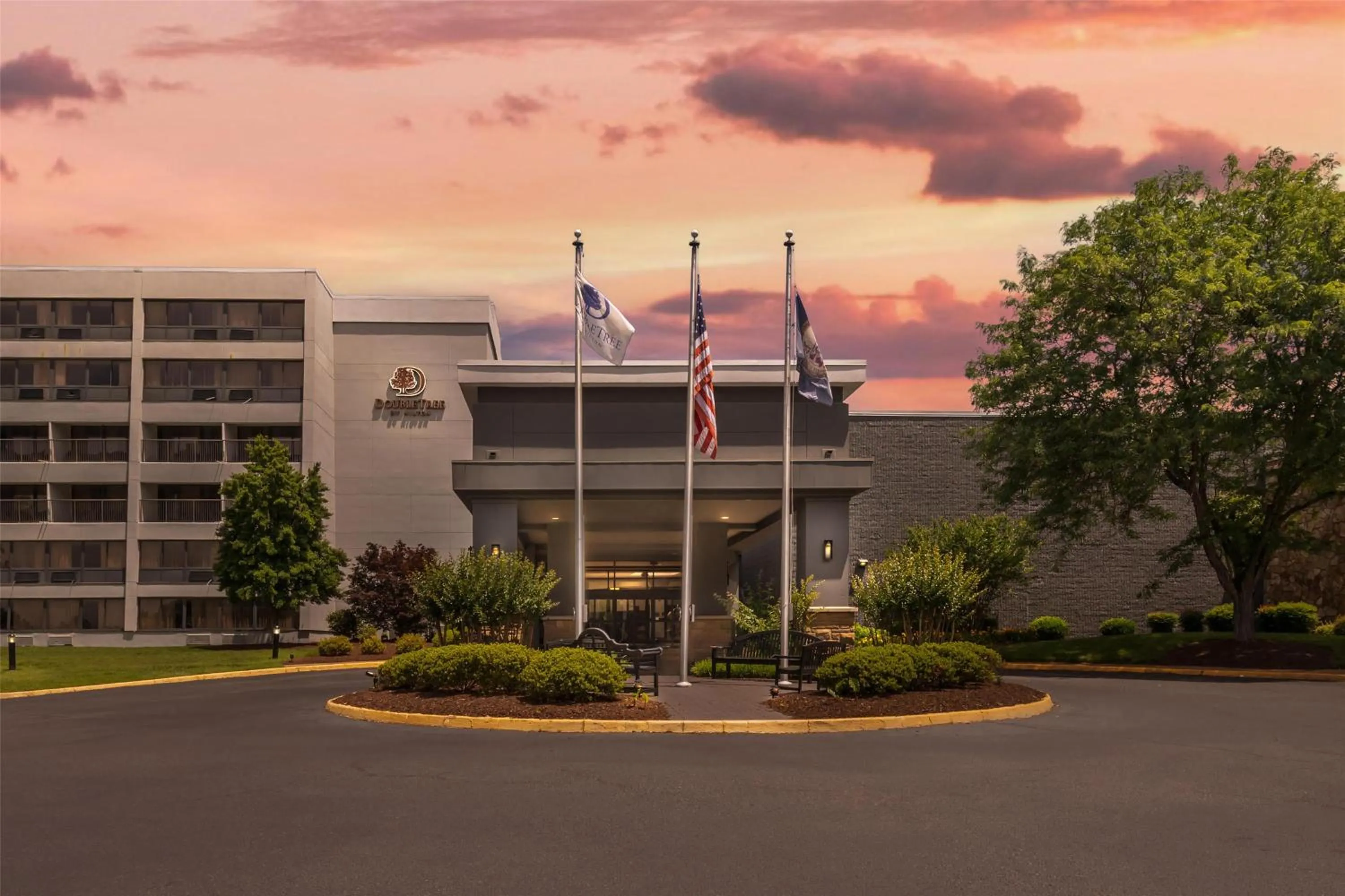 Property building in Doubletree by Hilton Hotel Williamsburg