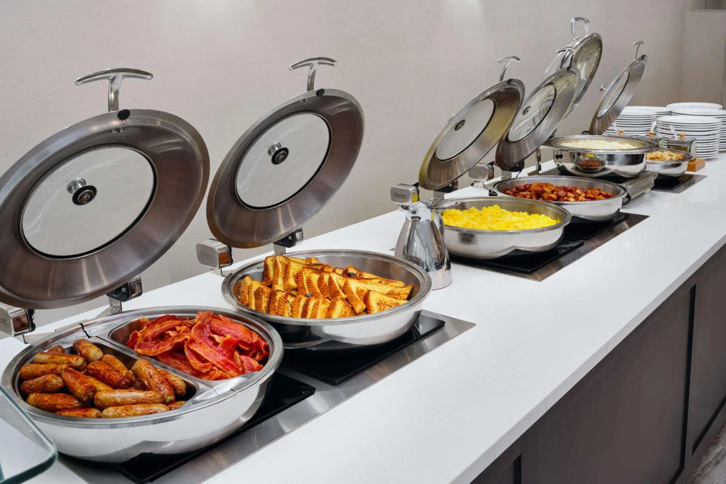 Breakfast in Doubletree by Hilton Hotel Williamsburg