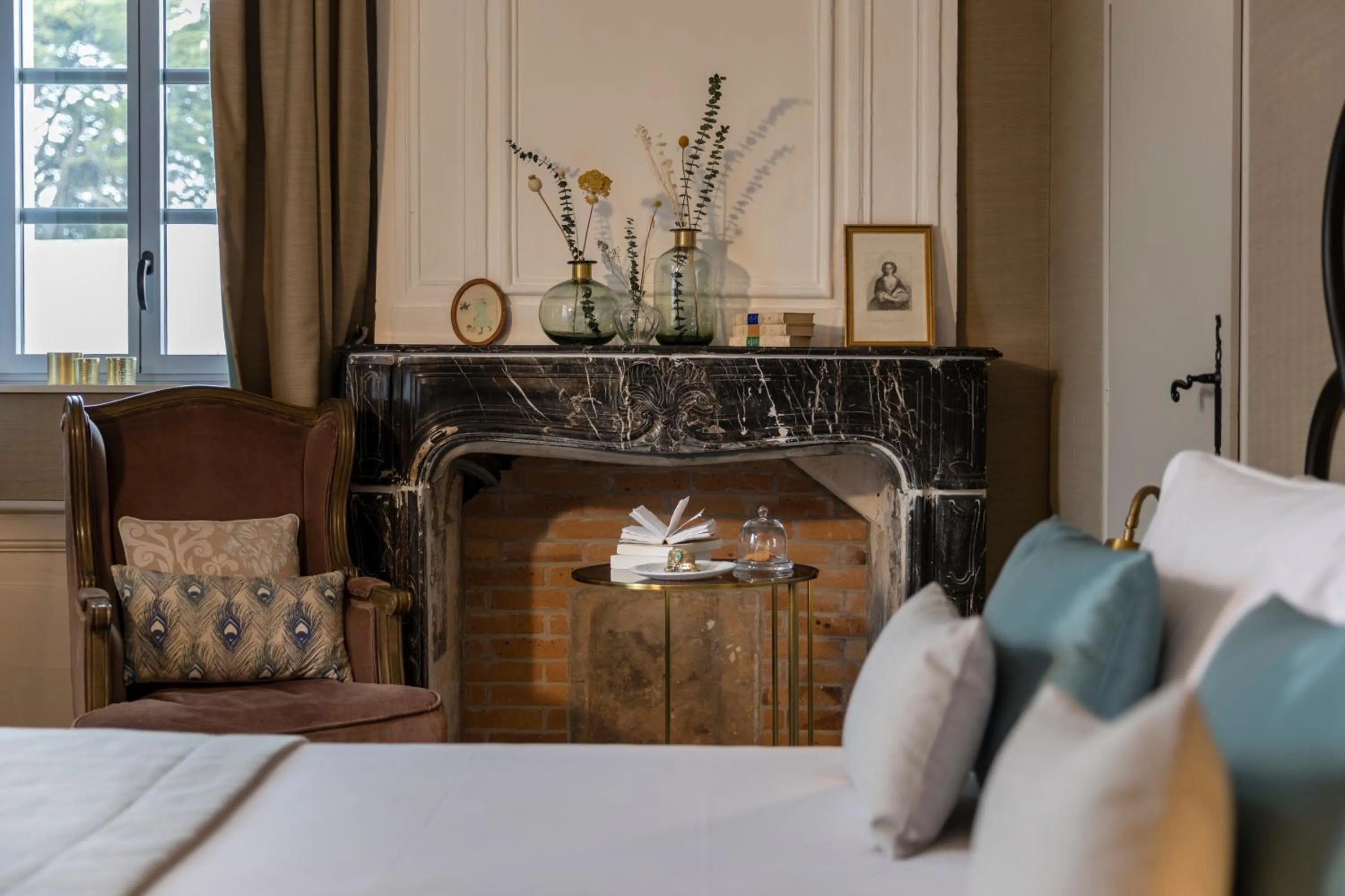 Bed in Le Général d'Elbée Hotel & Spa - Teritoria