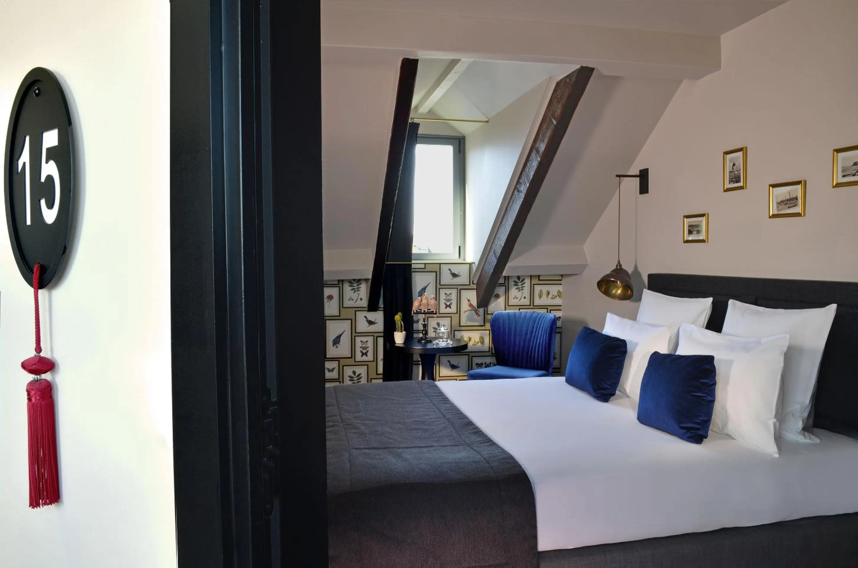 Bed in Le Général d'Elbée Hotel & Spa - Teritoria