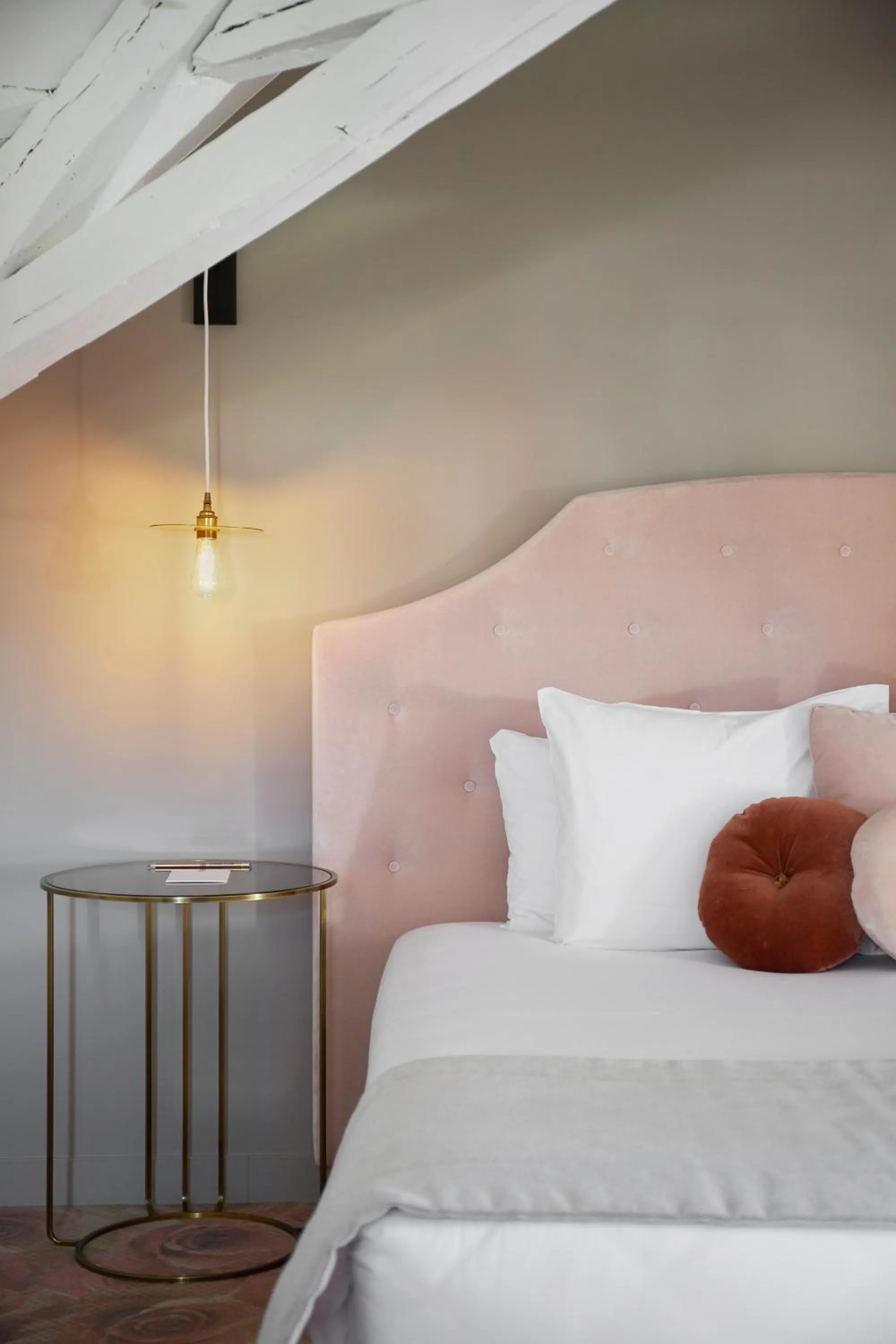 Bed in Le Général d'Elbée Hotel & Spa - Teritoria