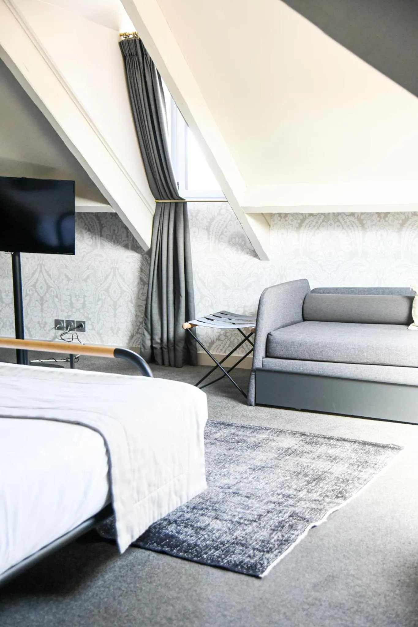 Bed in Le Général d'Elbée Hotel & Spa - Teritoria