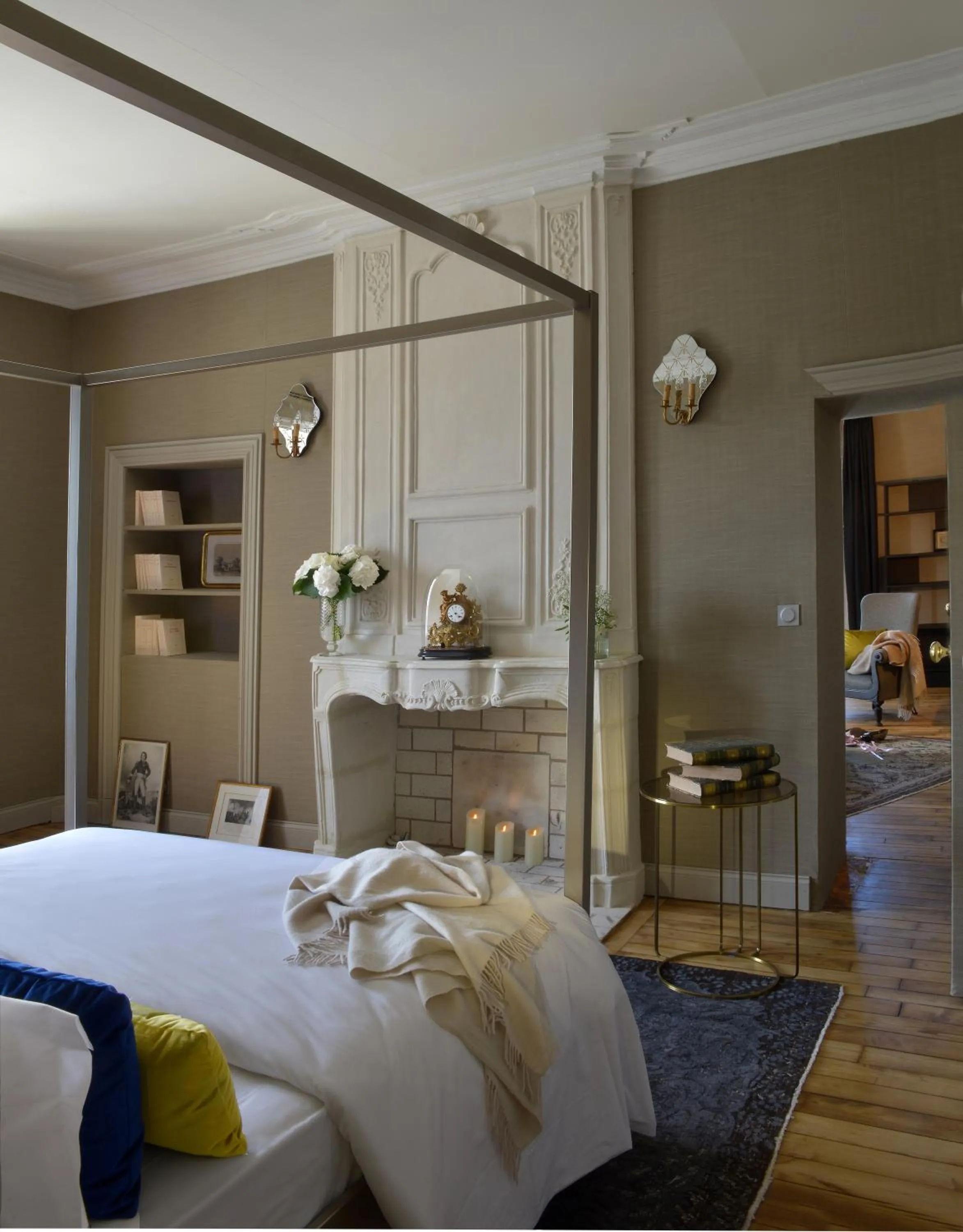 Photo of the whole room, Bed in Le Général d'Elbée Hotel & Spa - Teritoria