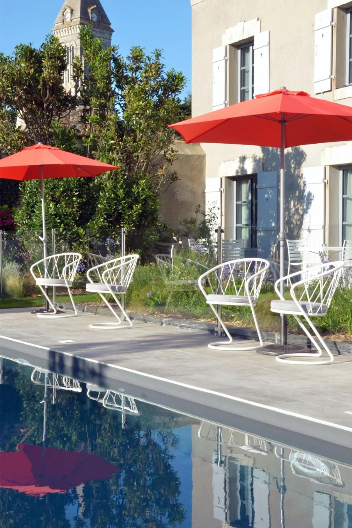 Swimming pool in Le Général d'Elbée Hotel & Spa - Teritoria
