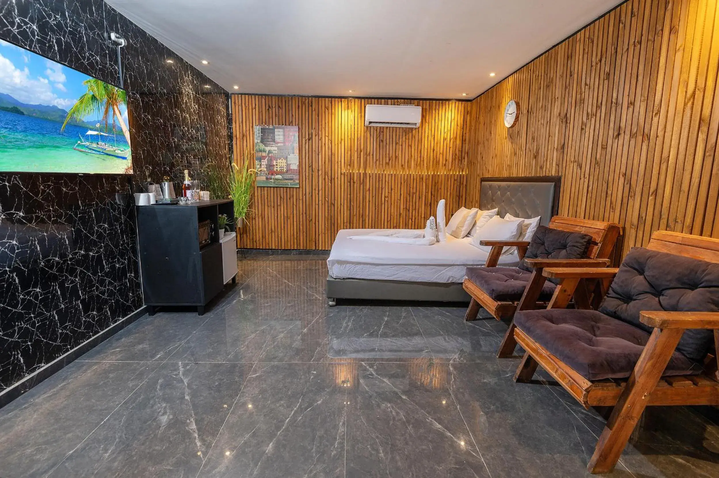 King Suite with Spa Bath in Lago Suites Hotel King Suite with Spa Bath in Lago Suites Hotel