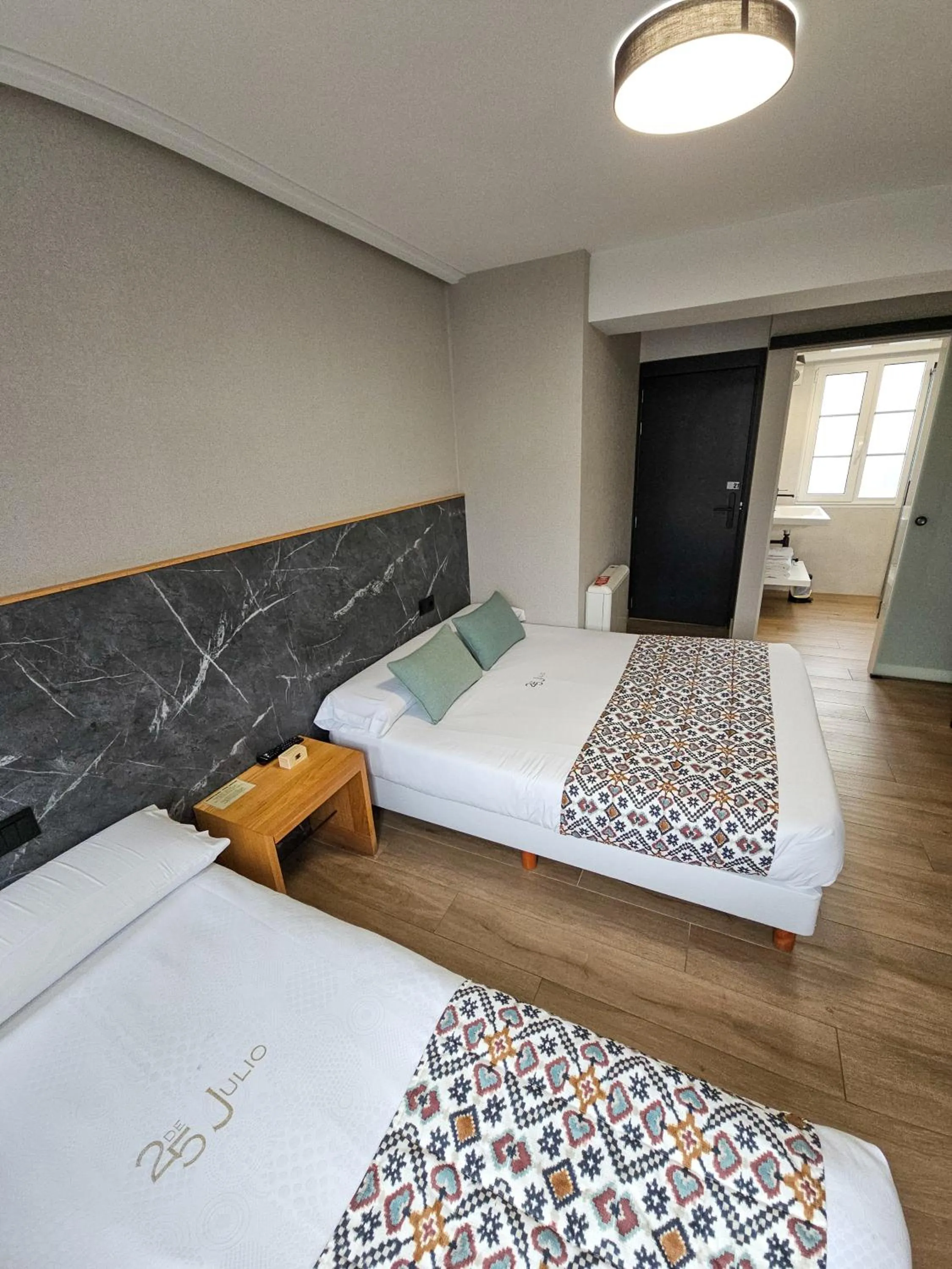 Bed in PR 25 de Julio