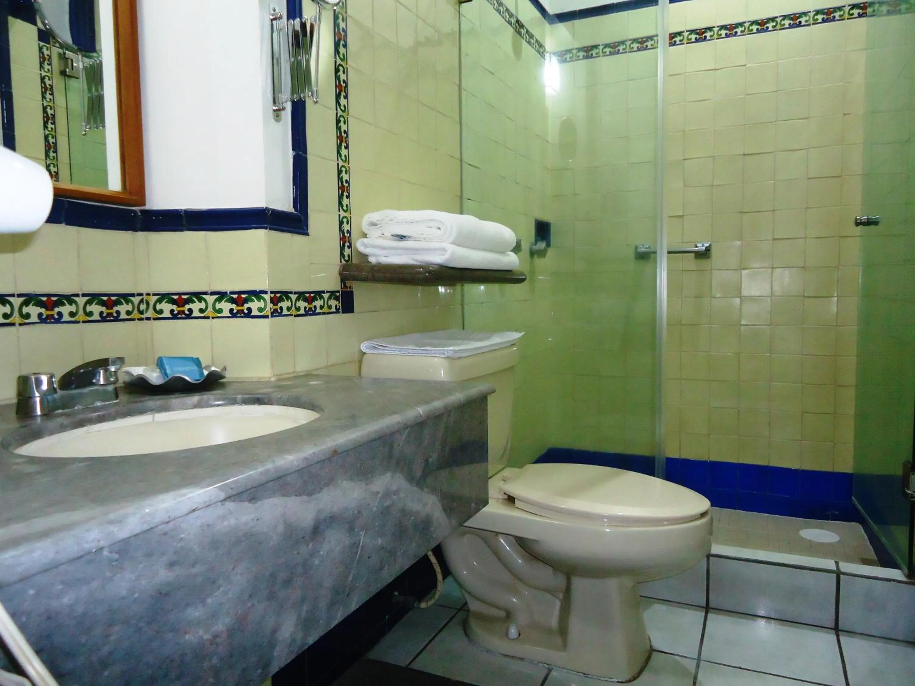 Bathroom in Hotel Concierge Plaza Colima