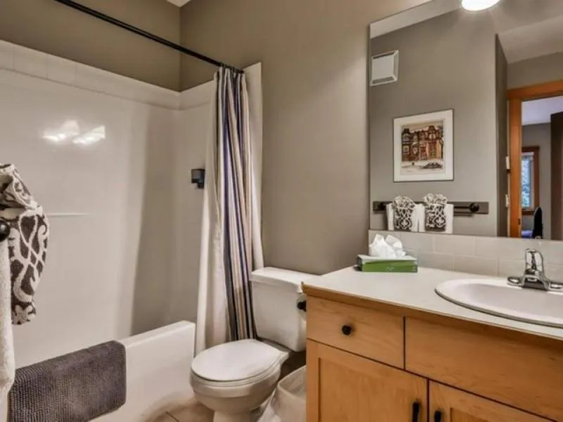 Toilet in Suites with Pool & Hot tubs managed by Little Sister Getaways