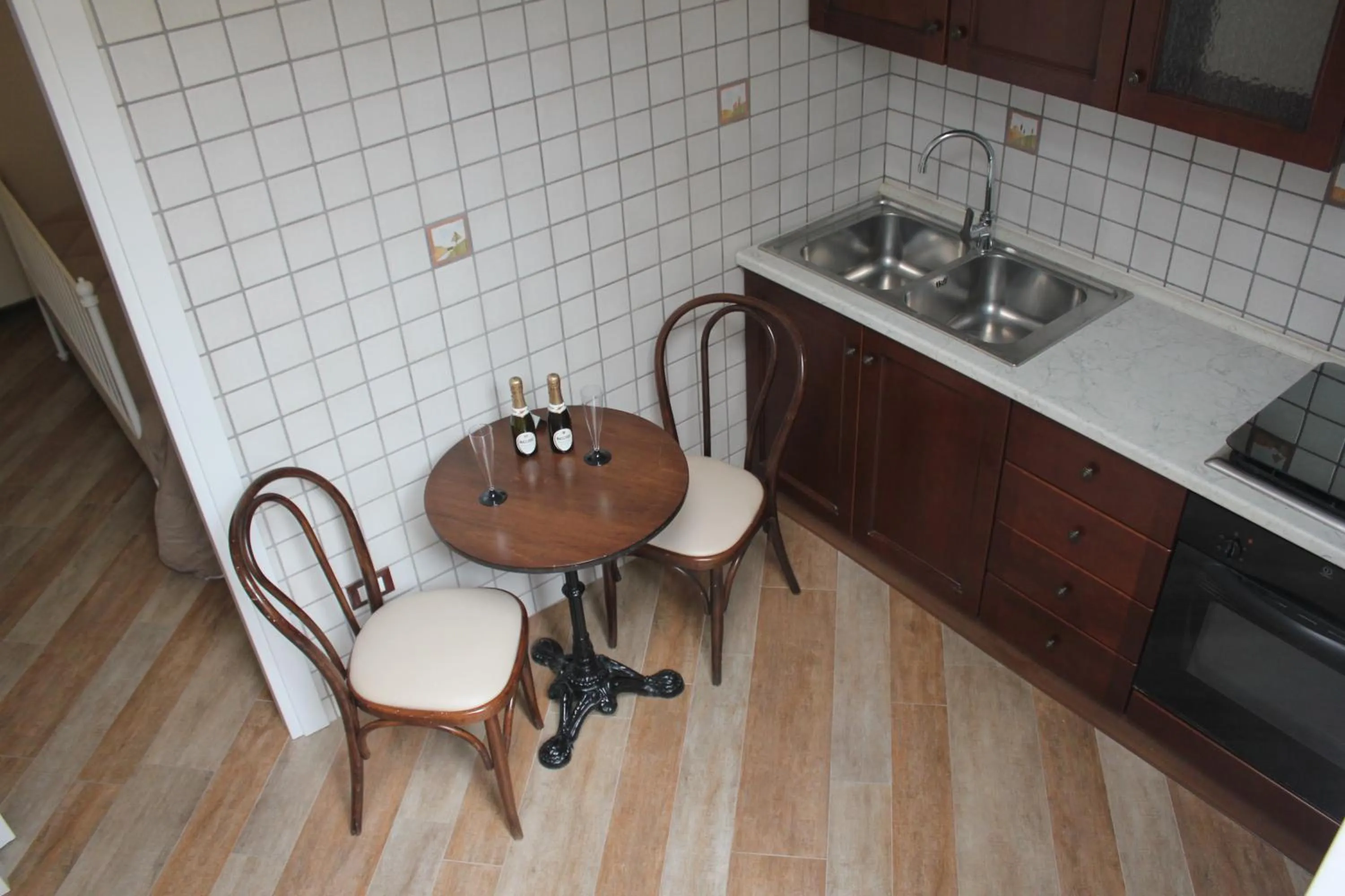 Kitchen or kitchenette in B&B La Dimora