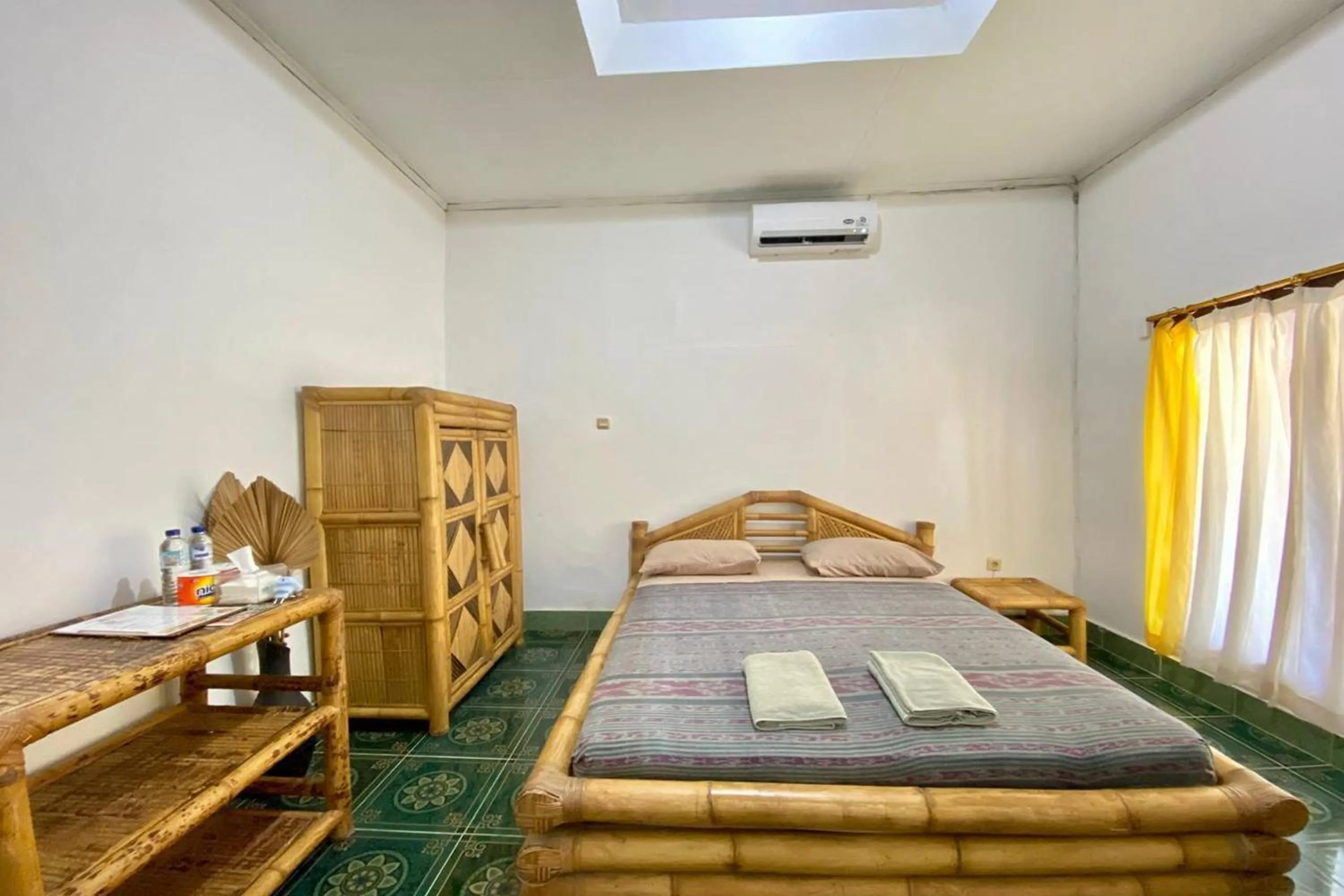 Bed in Duyung Rooms & Resto Gerupuk
