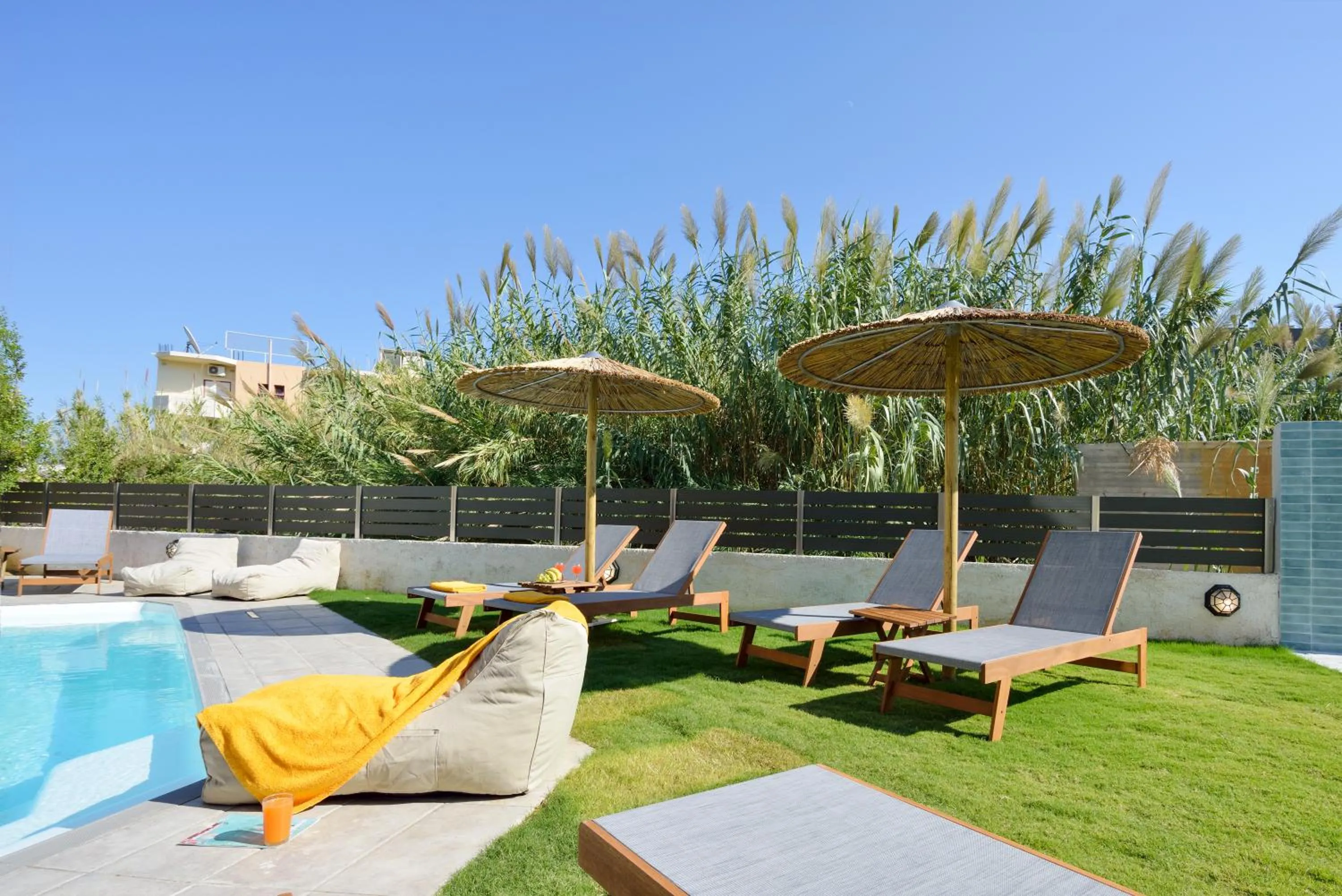 Garden in Elia Kalamaki Hotel