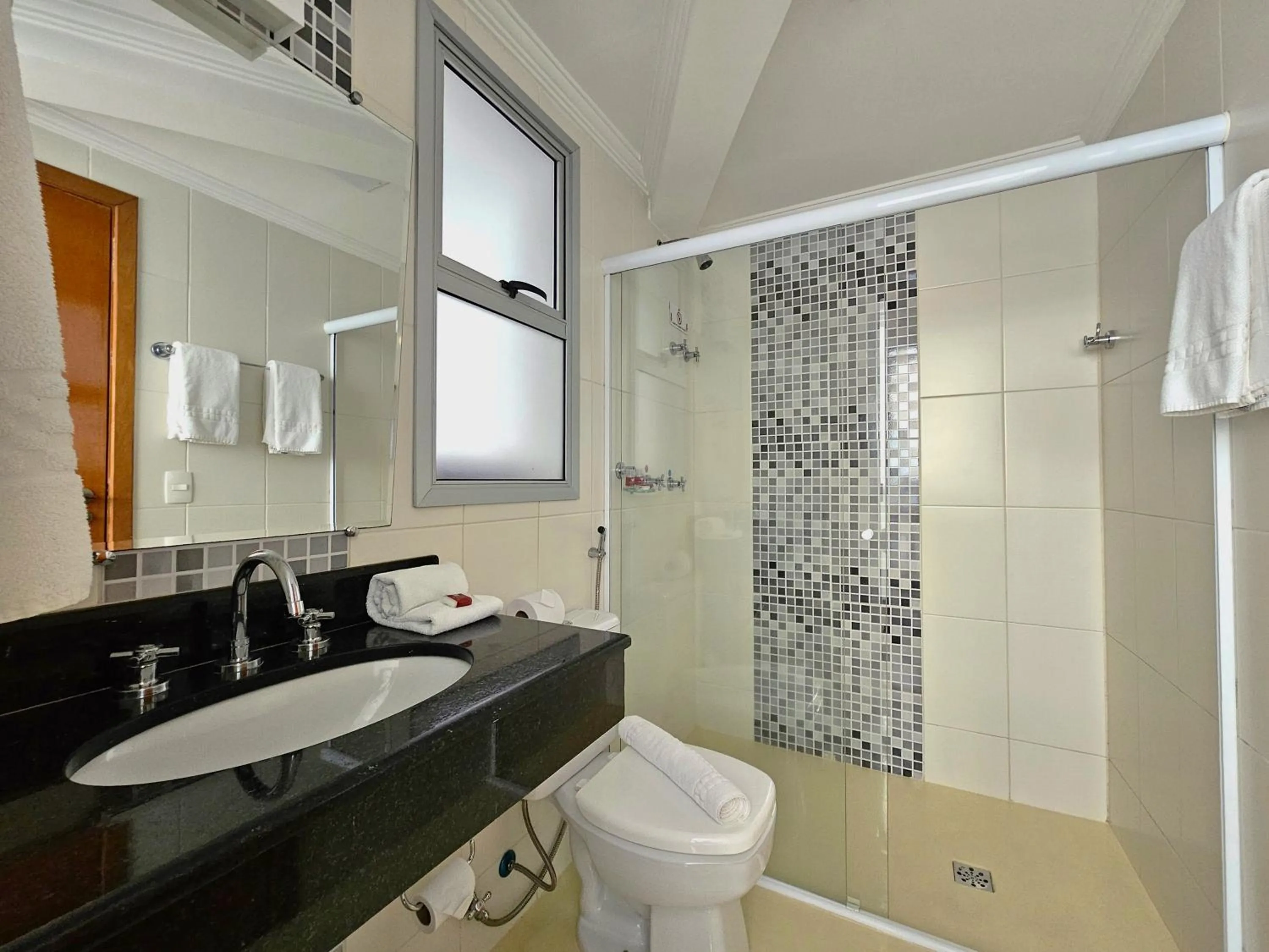 Bathroom in Faro Hotel São José dos Campos