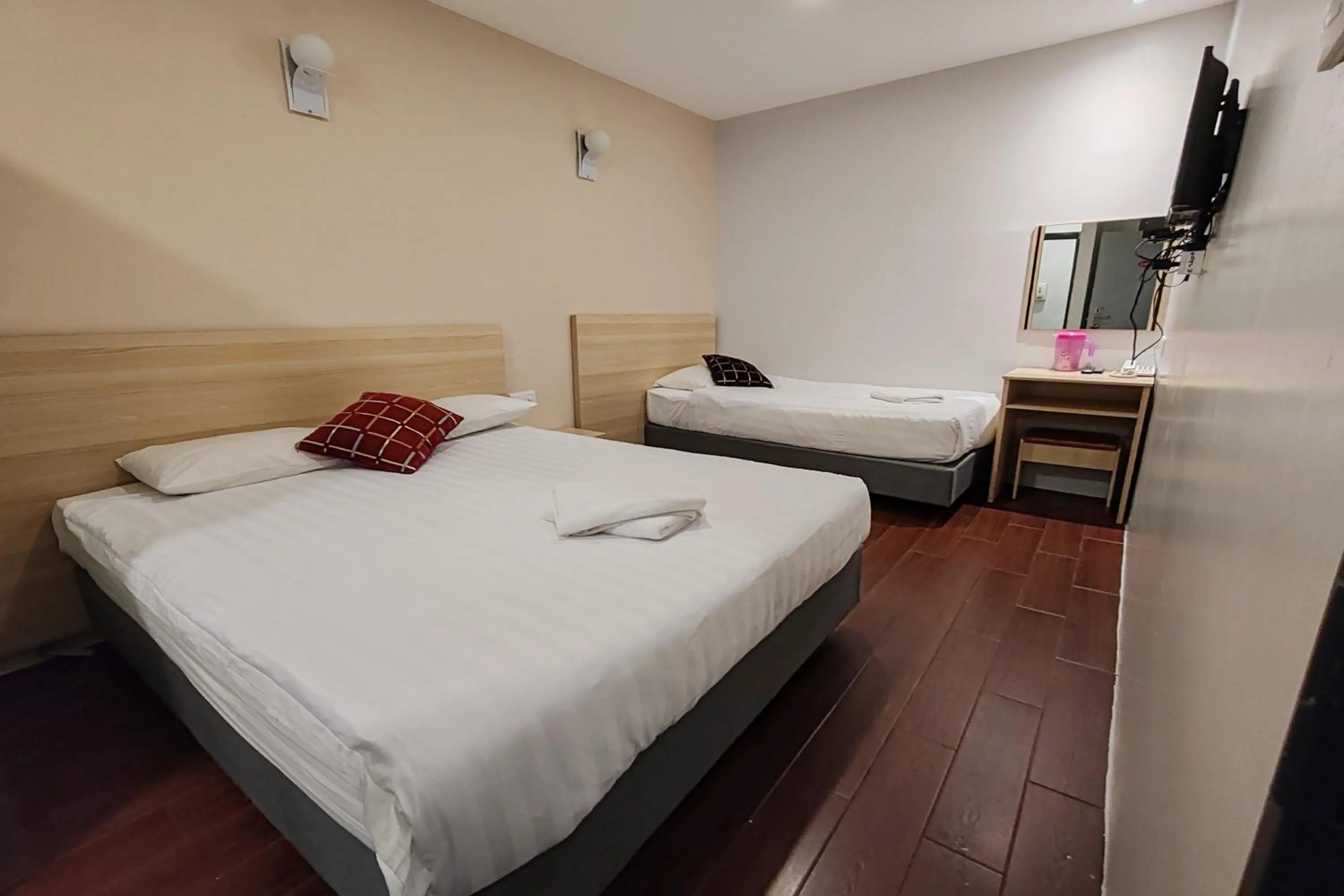 Bedroom, Bed in Hotel 18 Ipoh Aeon Mall