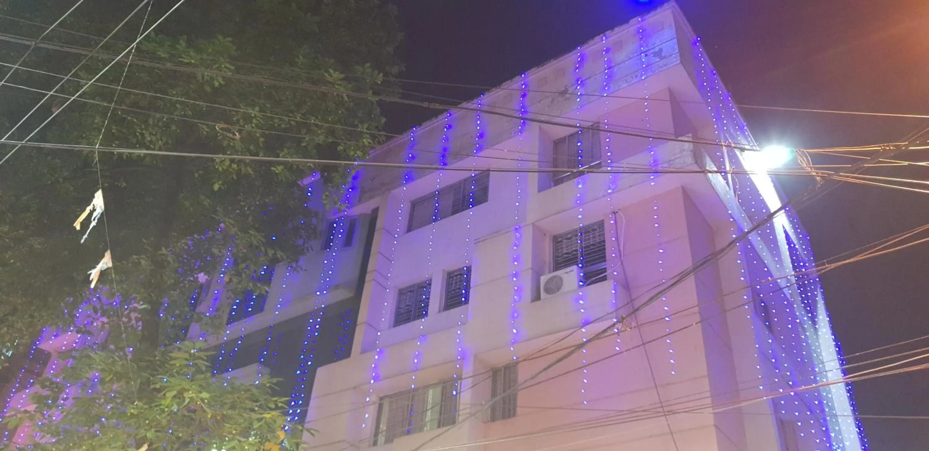 Property building in The Salvation Army RED SHIELD GUEST HOUSE