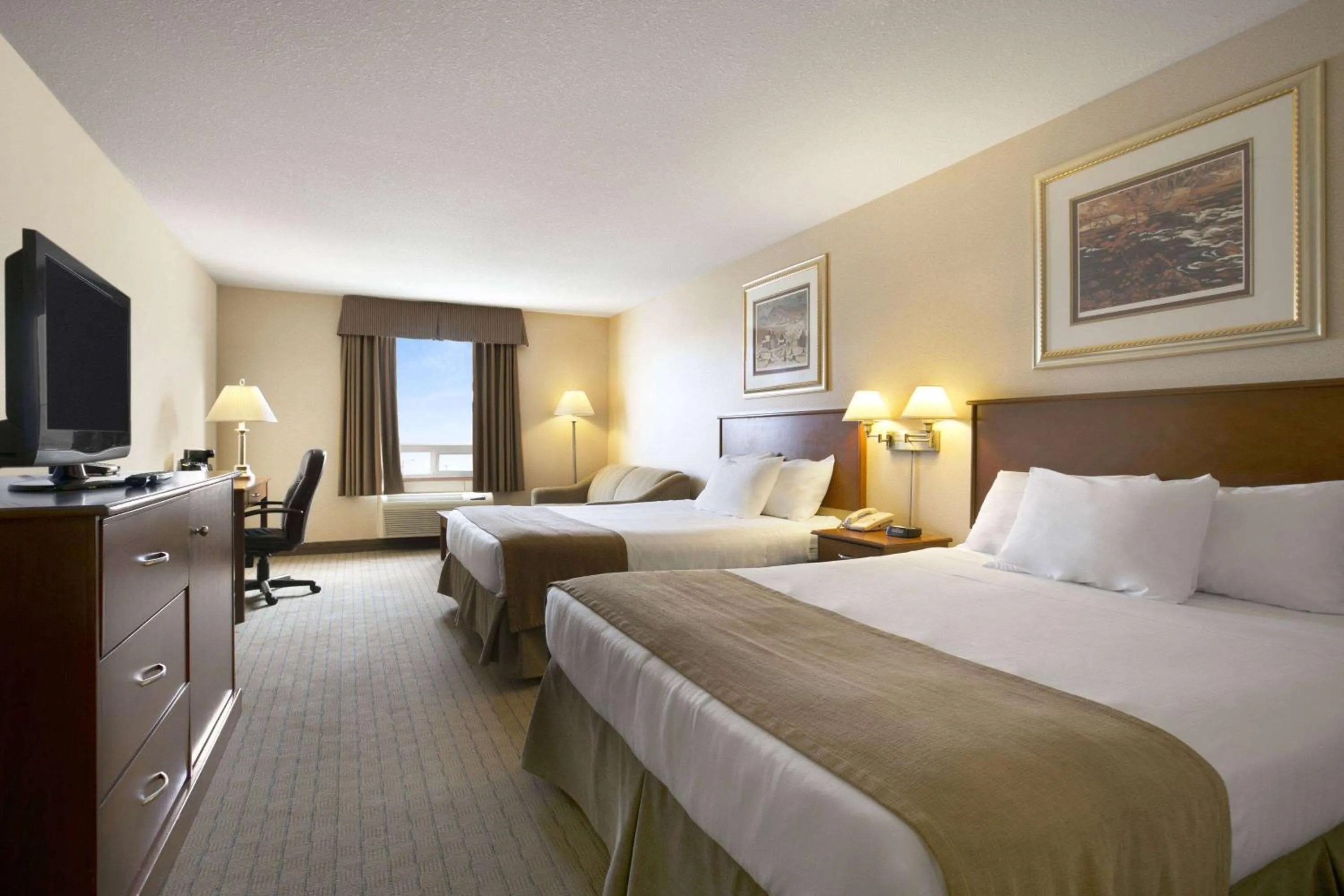 Bed in Days Inn by Wyndham Moose Jaw