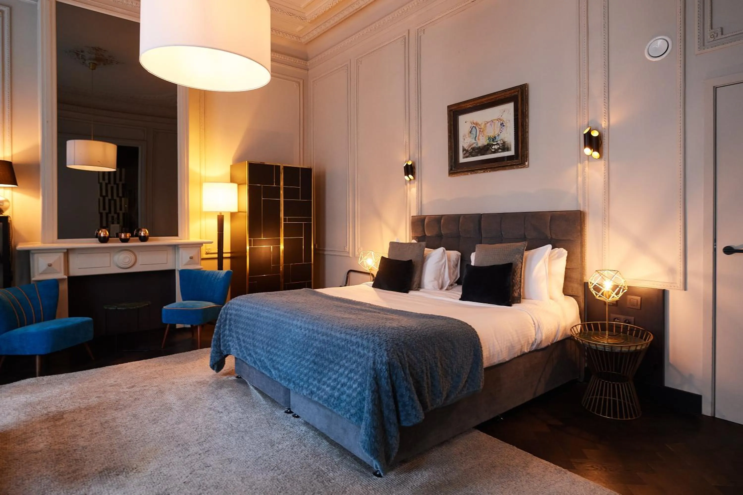 Bed in Harmon House - Hotel & Spa