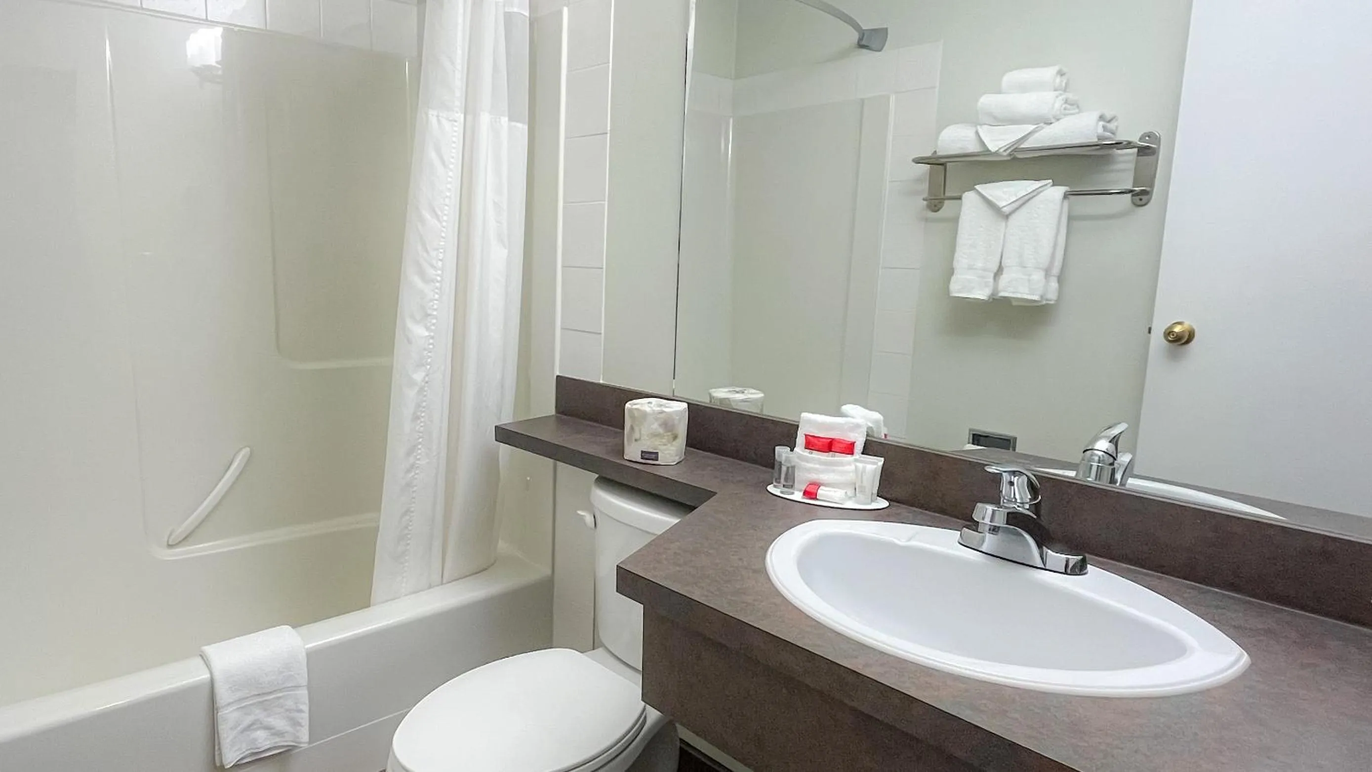 Super 8 by Wyndham Revelstoke BC