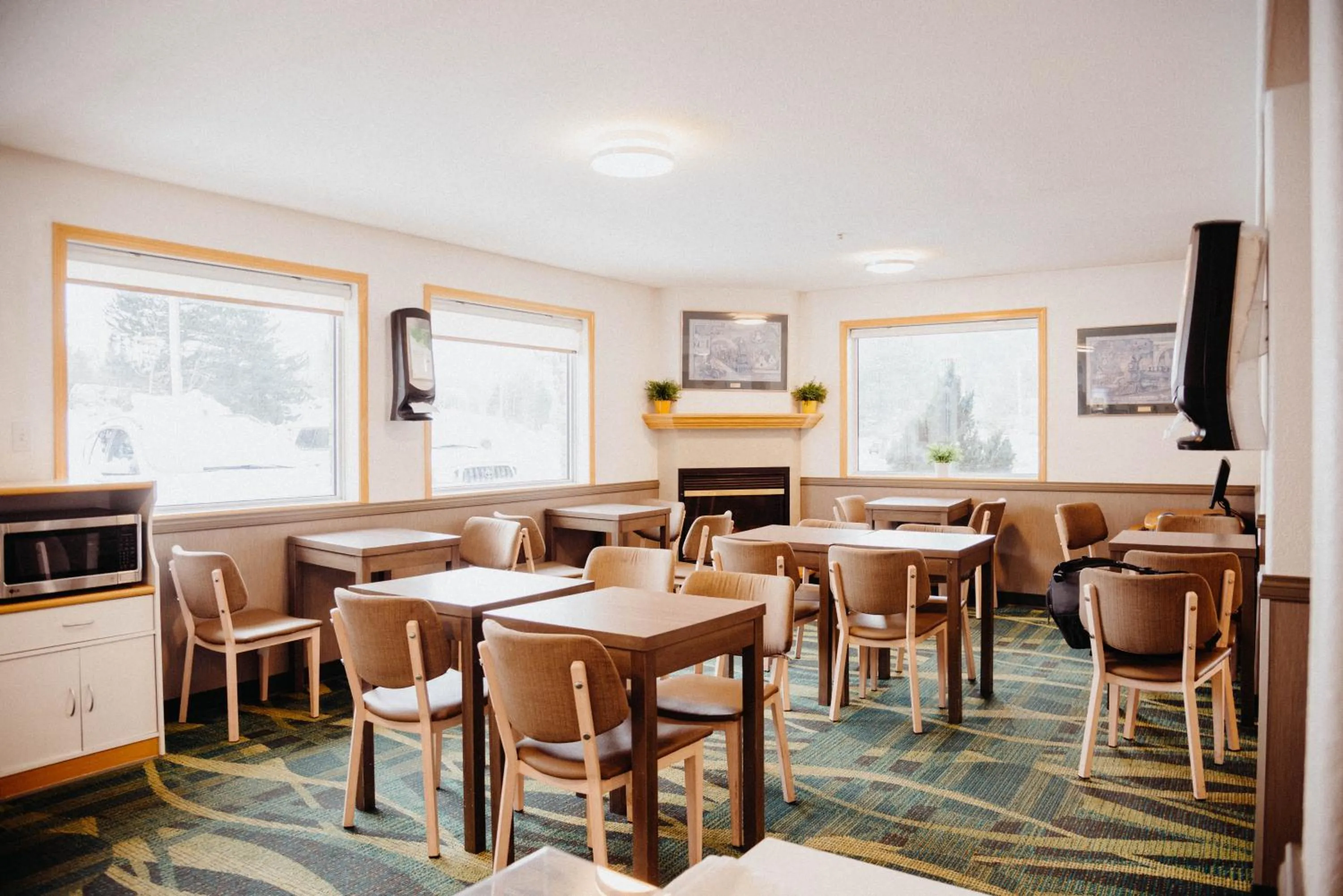 Super 8 by Wyndham Revelstoke BC