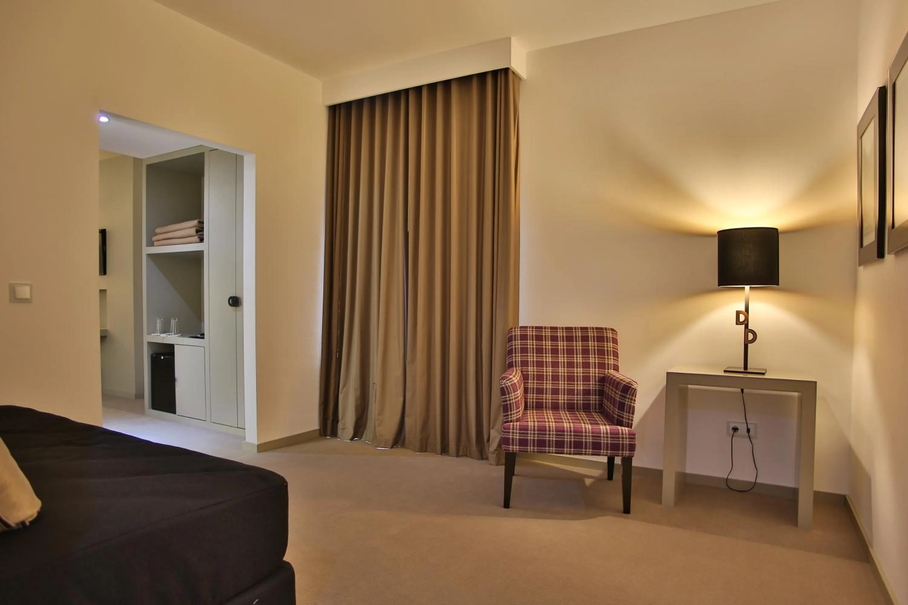 Photo of the whole room in Delfim Douro Hotel