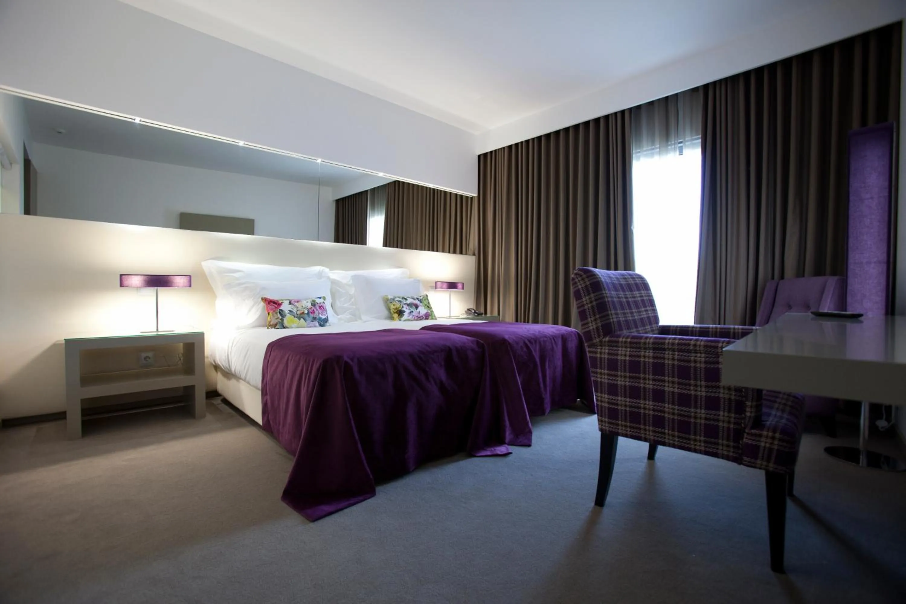 Photo of the whole room, Bed in Delfim Douro Hotel