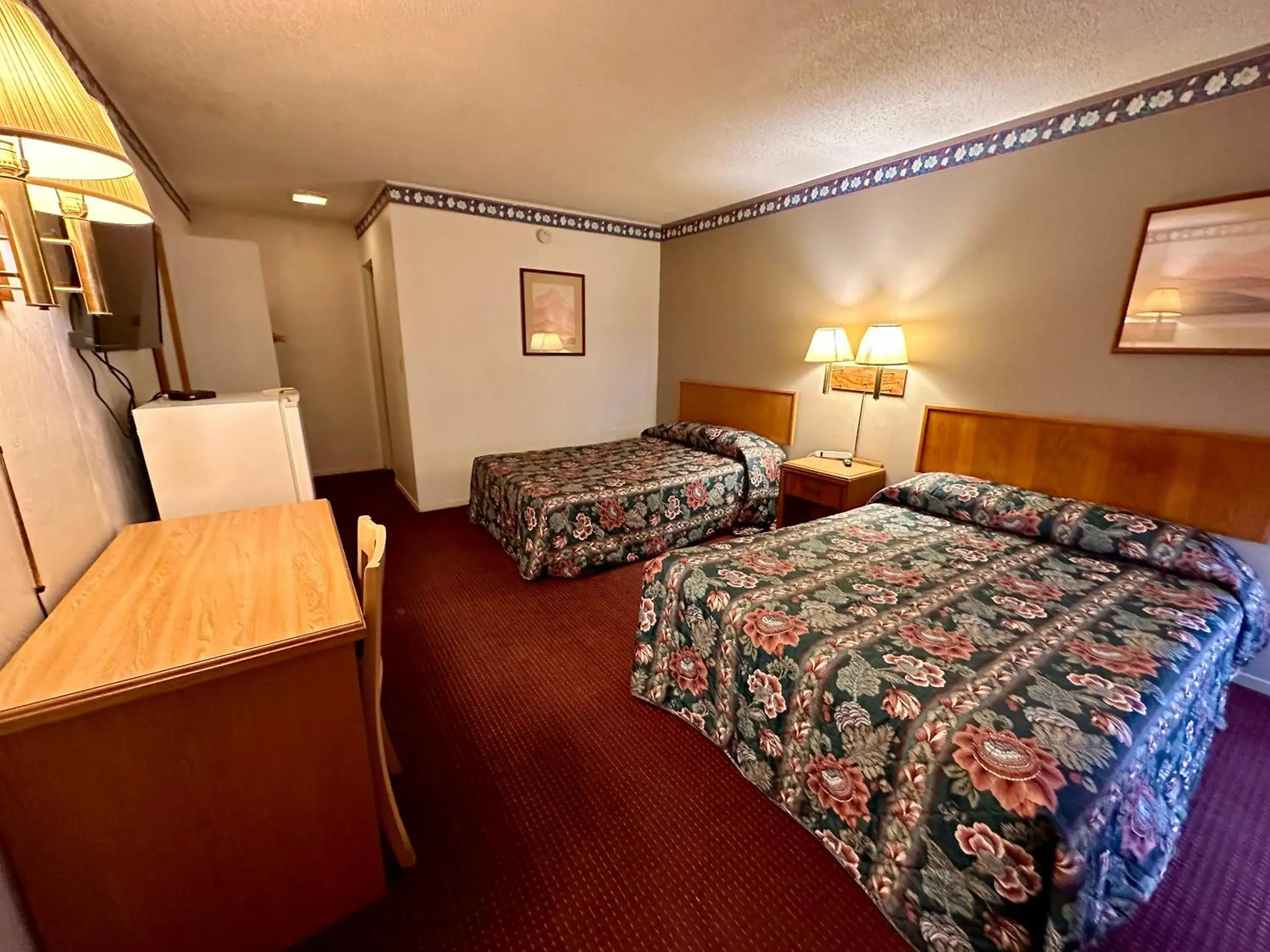 Queen Room with Two Queen Beds in Ambassy Motel Queen Room with Two Queen Beds in Ambassy Motel