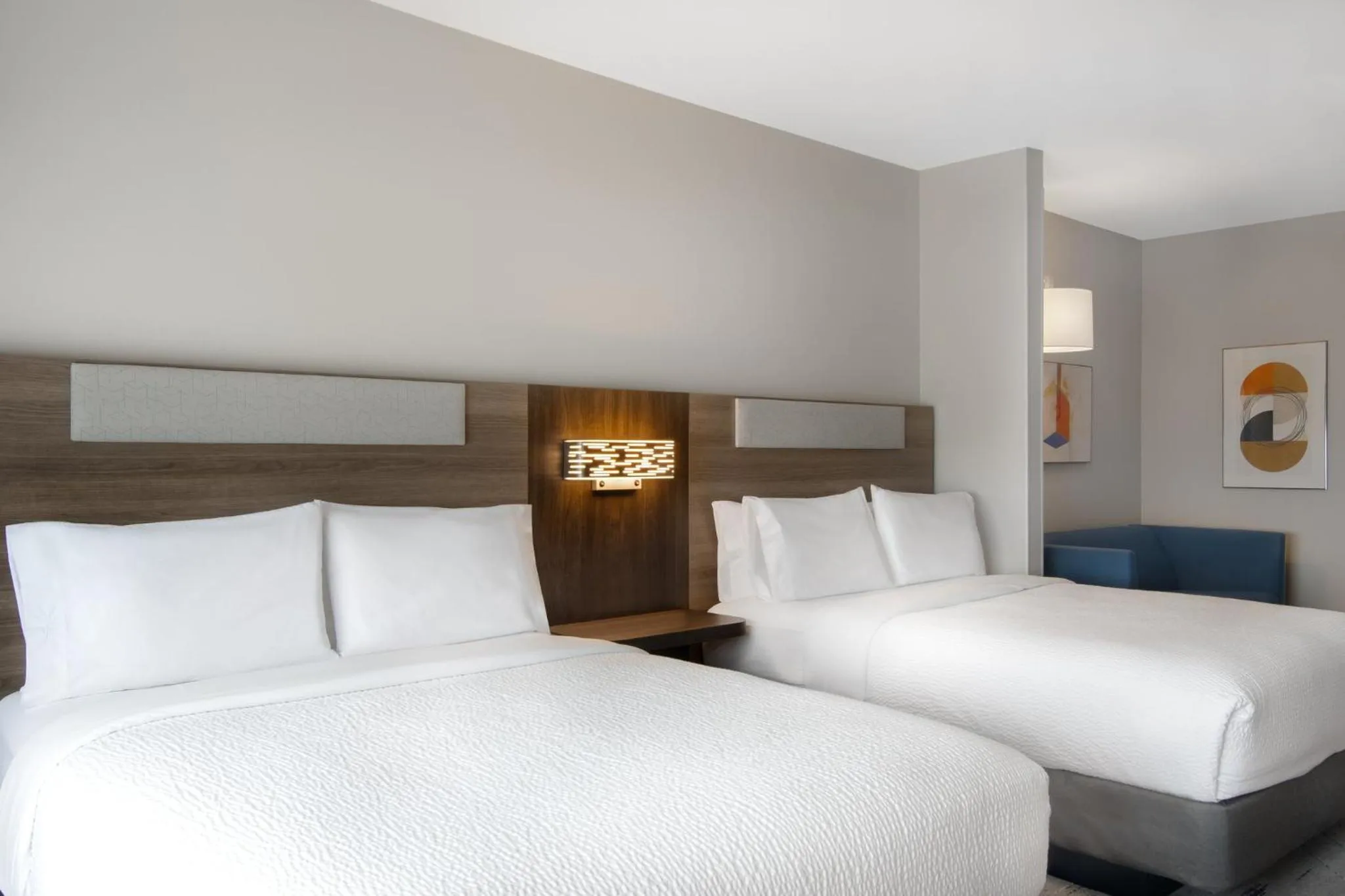 Photo of the whole room, Bed in Holiday Inn Express Hotel & Suites Prattville South by IHG