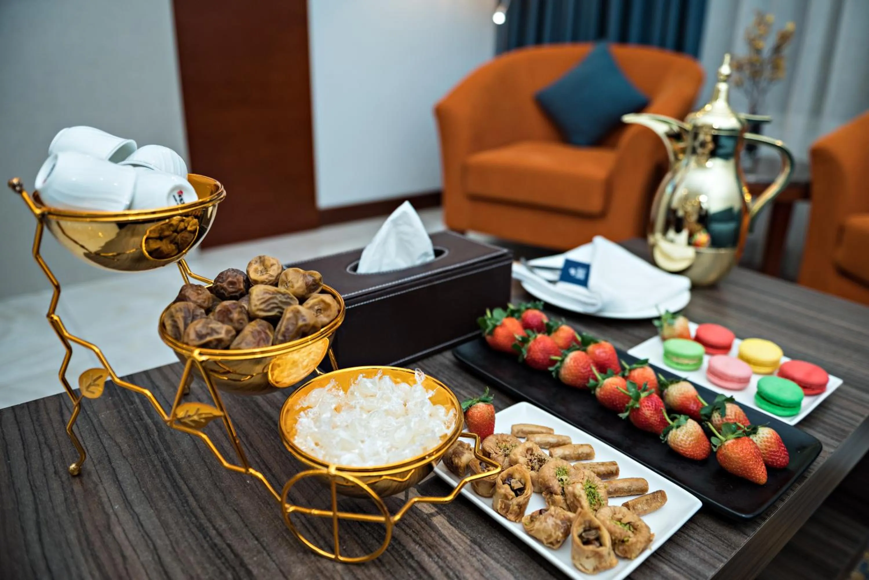 Living room in Jiwar Almasi Hotel