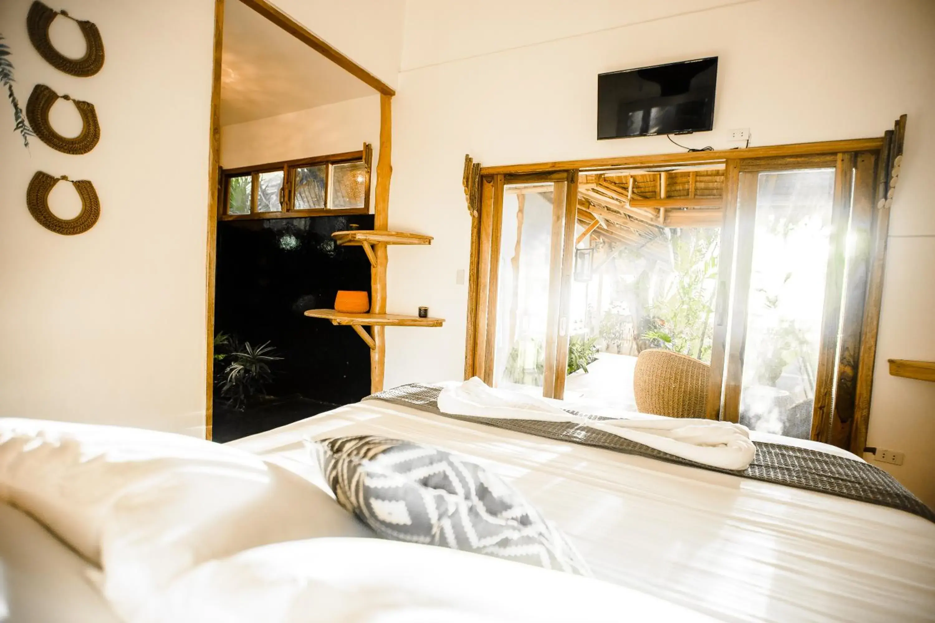 Double Room with Garden View in Maligaya Beach Bungalows Double Room with Garden View in Maligaya Beach Bungalows