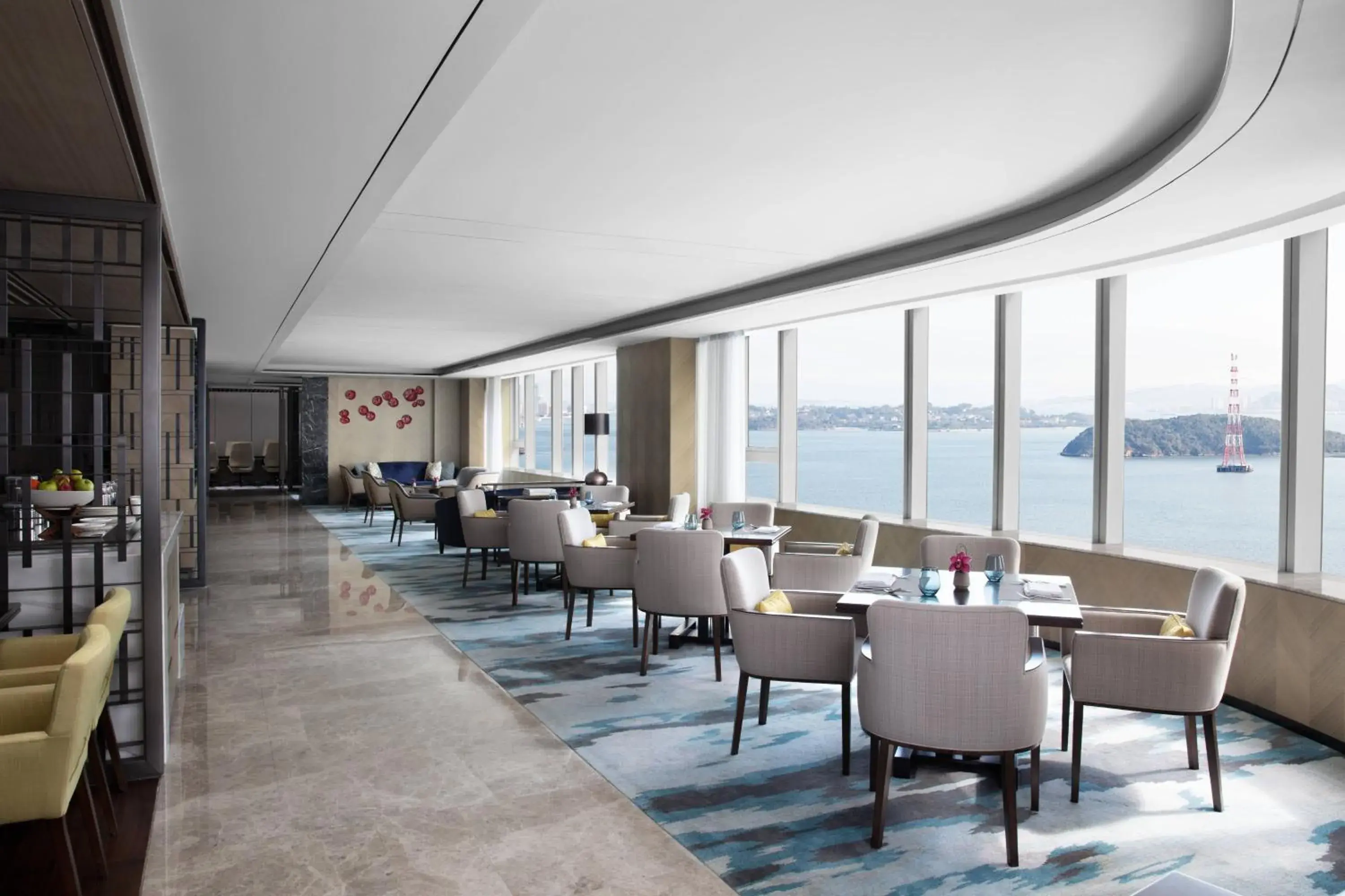 Executive Double Room with Sea View in Xiamen Marriott Hotel Haicang Executive Double Room with Sea View in Xiamen Marriott Hotel Haicang