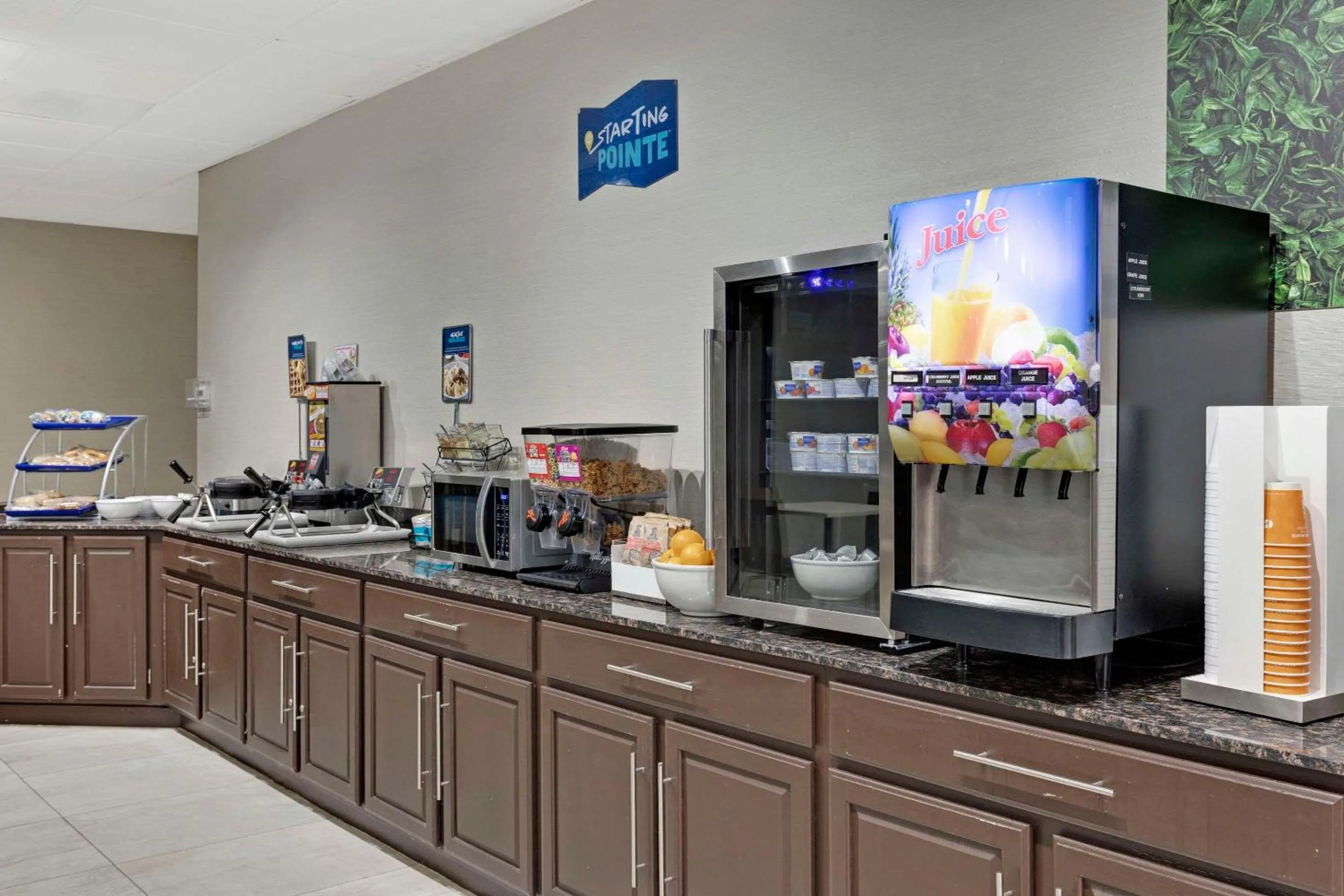 Breakfast in Clarion Pointe Near Erie Casino