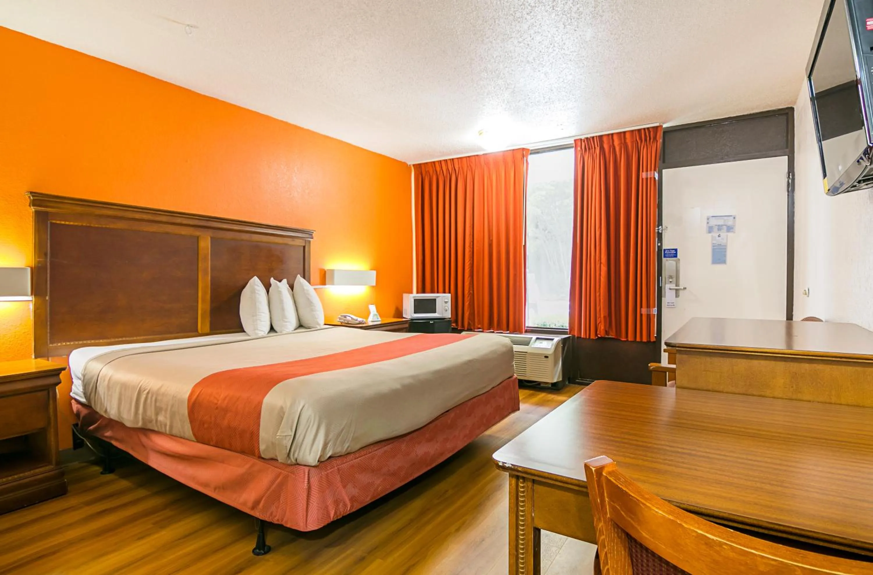 Bedroom, Bed in Motel 6-Conyers, GA