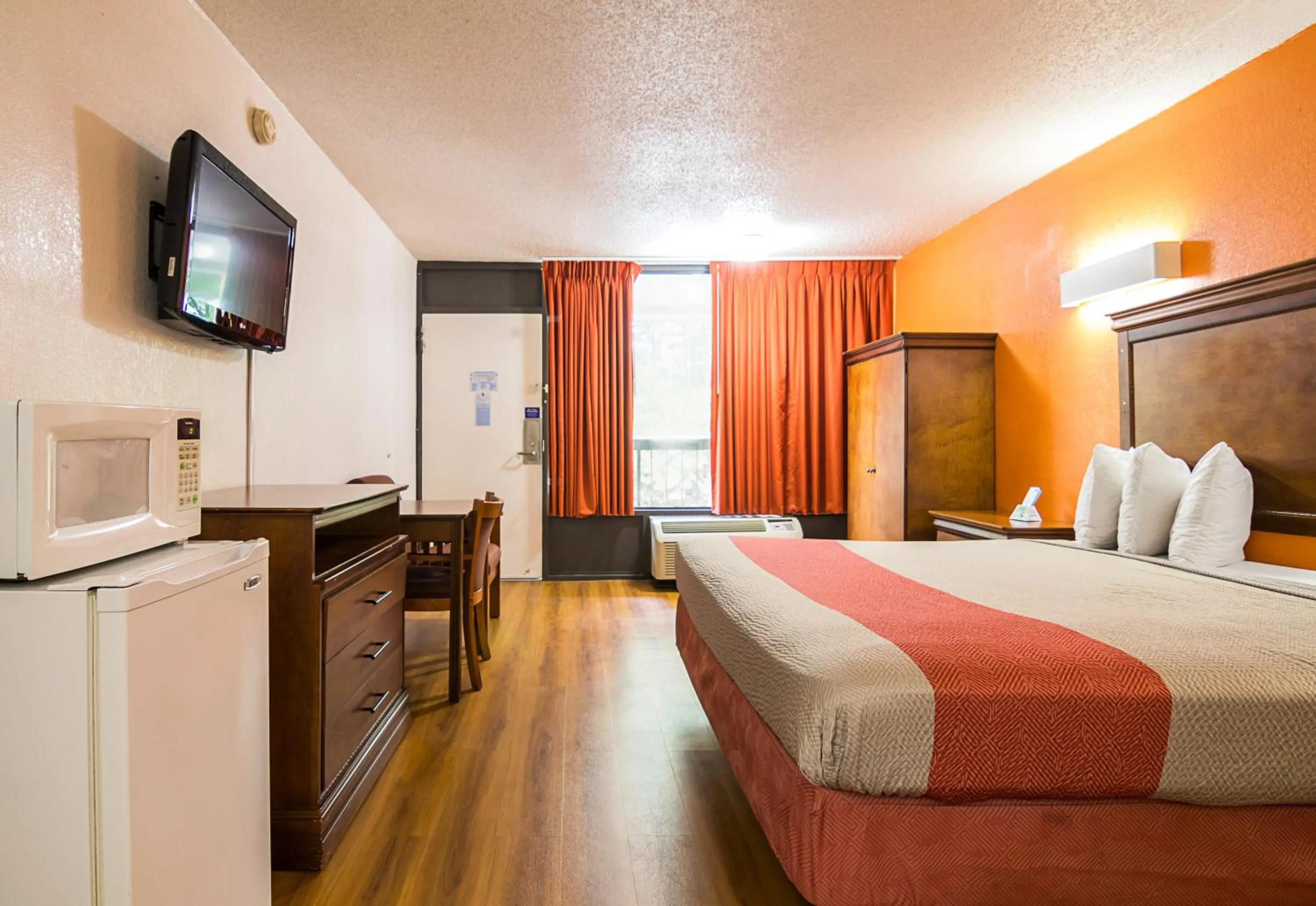 Bedroom, Bed in Motel 6-Conyers, GA