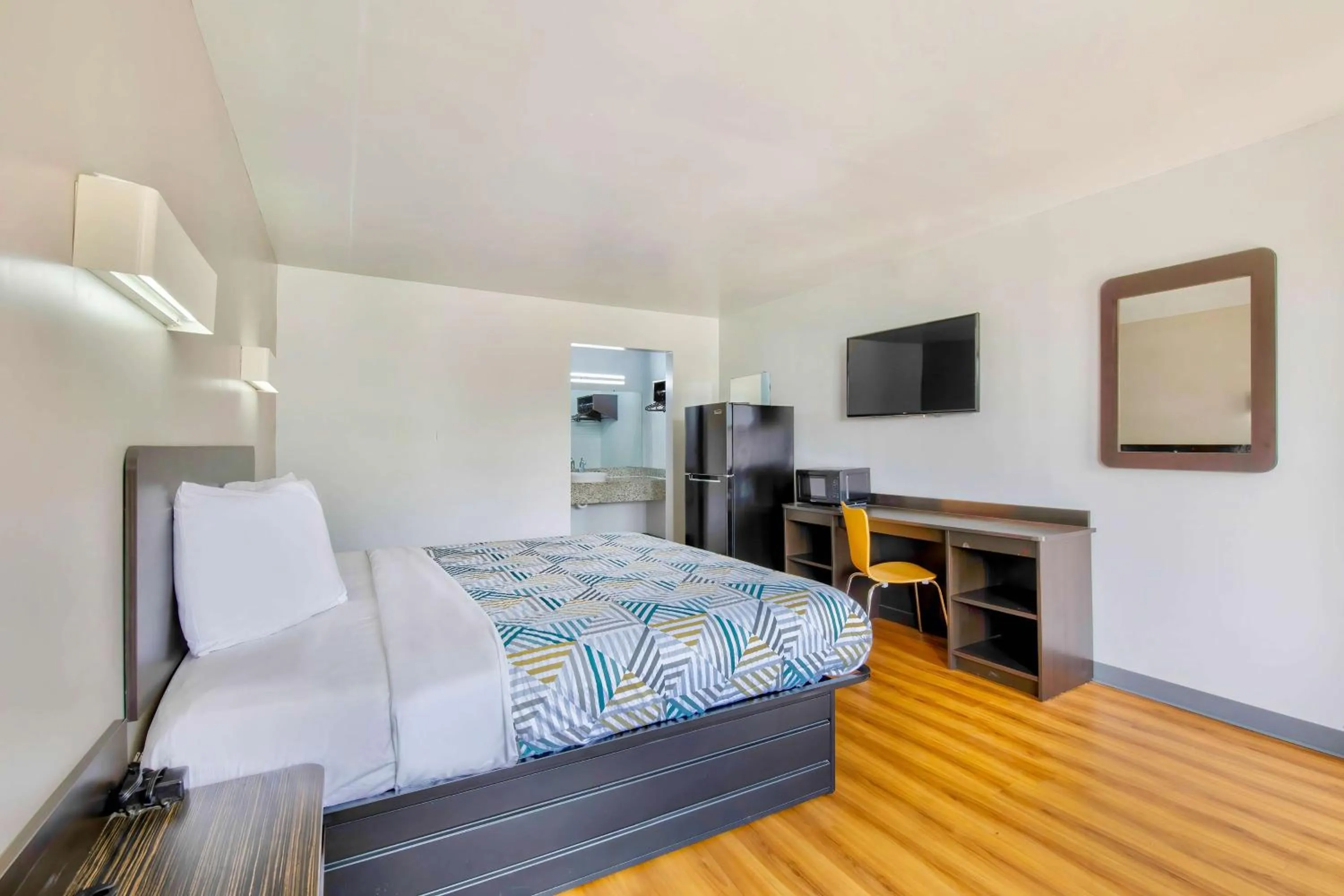 Bedroom, Bed in Motel 6-Conyers, GA