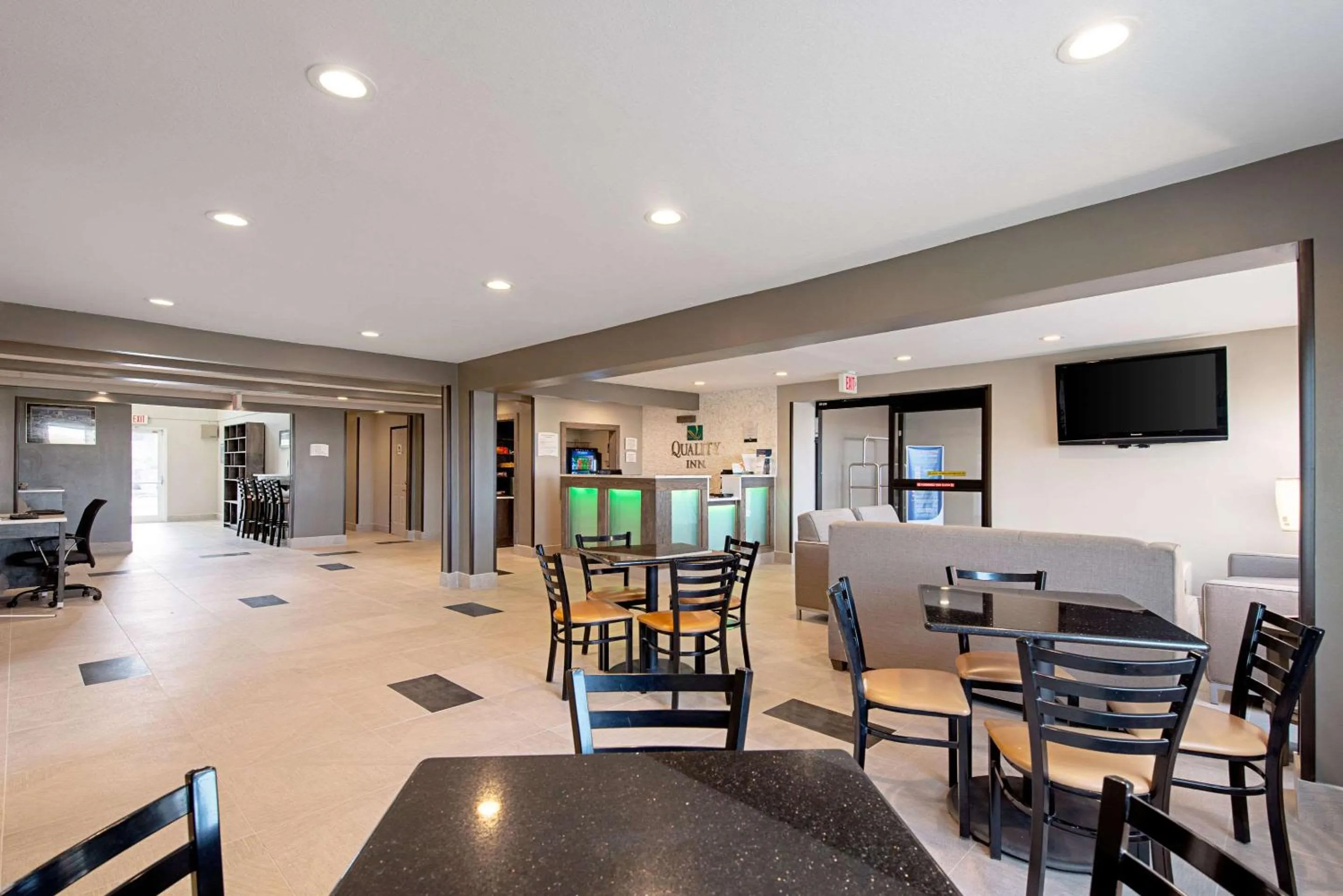 Restaurant/places to eat in Quality Inn Mishawaka - South Bend