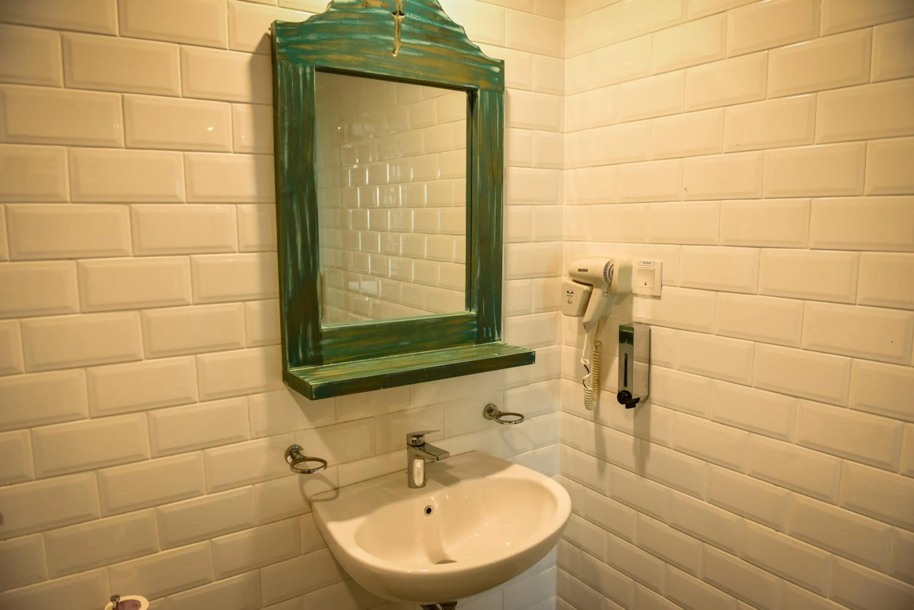 Toilet in Blue Beach Galle