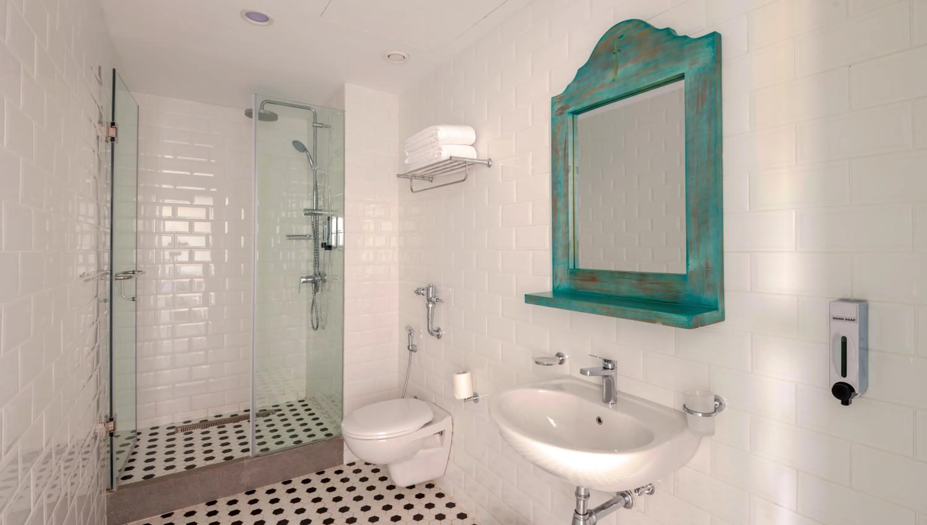 Bathroom in Blue Beach Galle