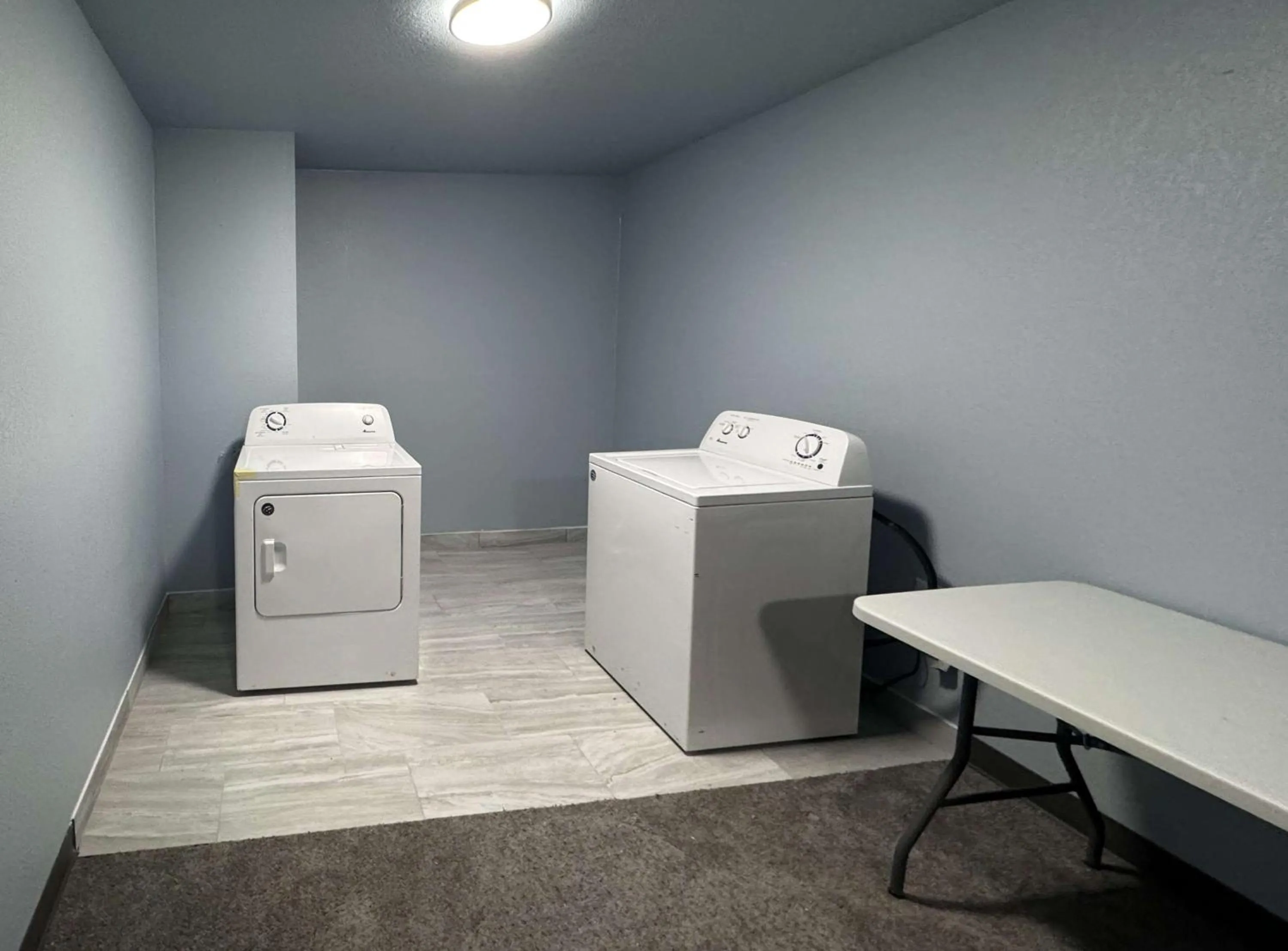 Property building in Motel 6-Fond Du Lac, WI