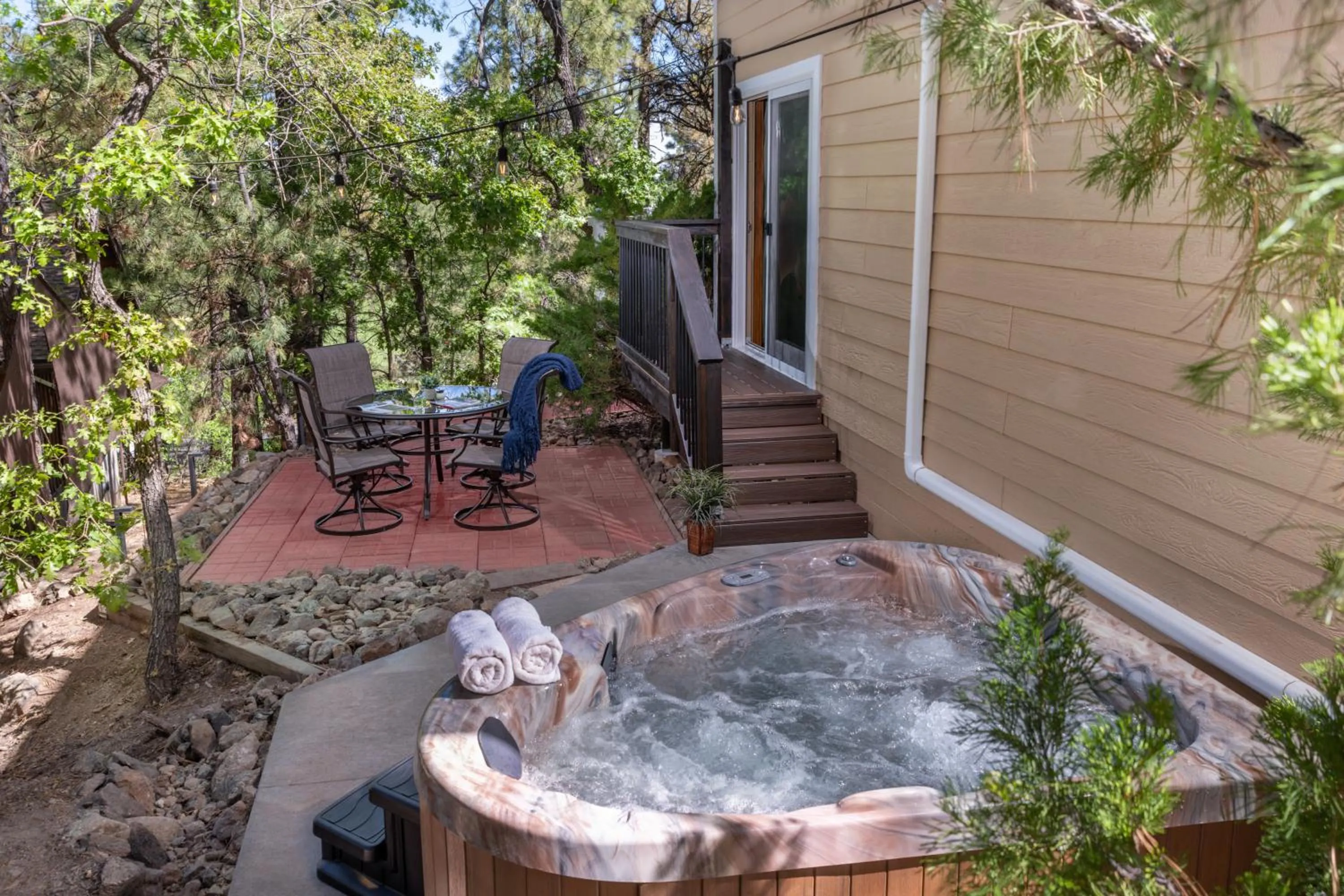 Patio in Sheridan House Inn- Adult Only Accommodation