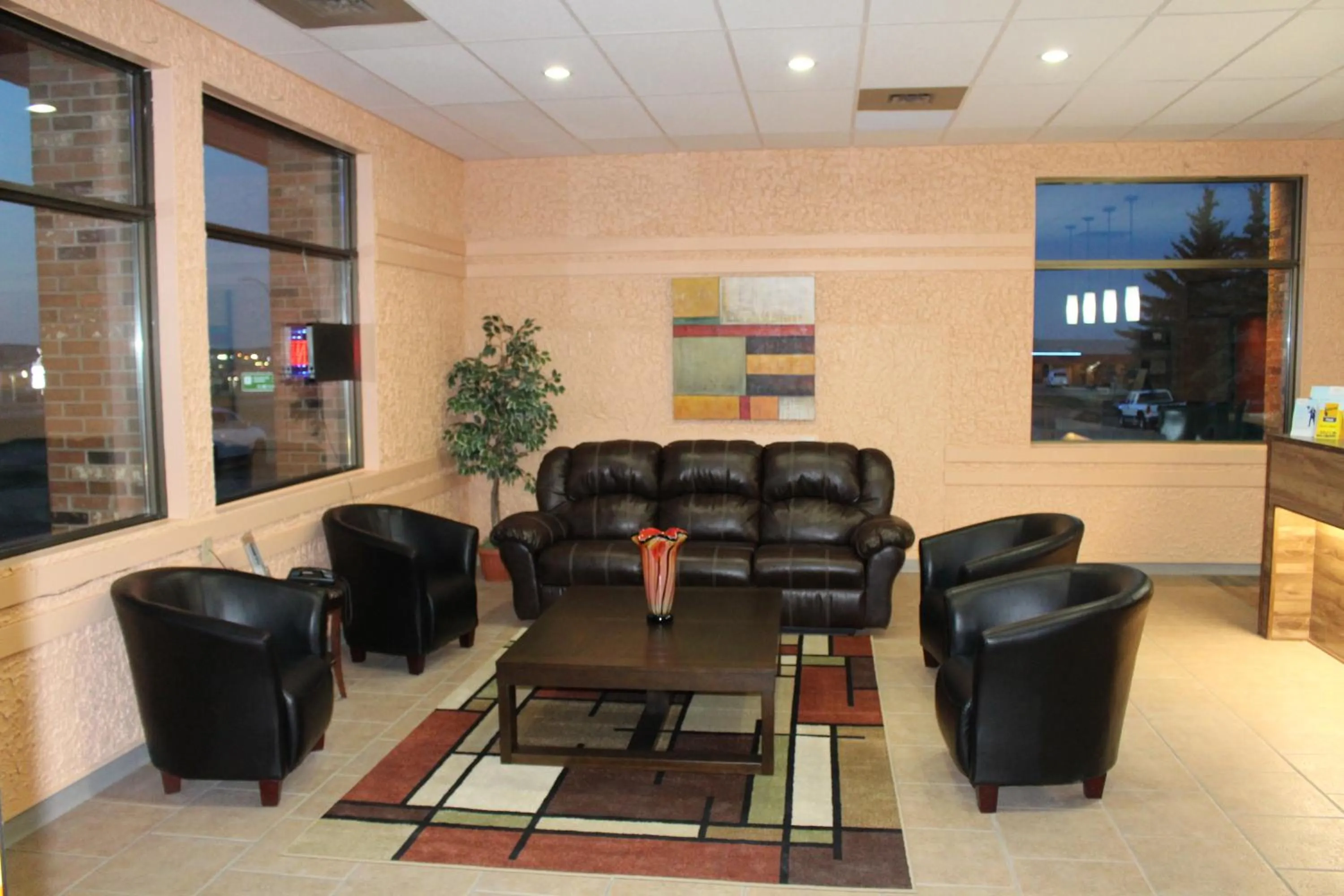 Lobby or reception in Travelodge by Wyndham Swift Current