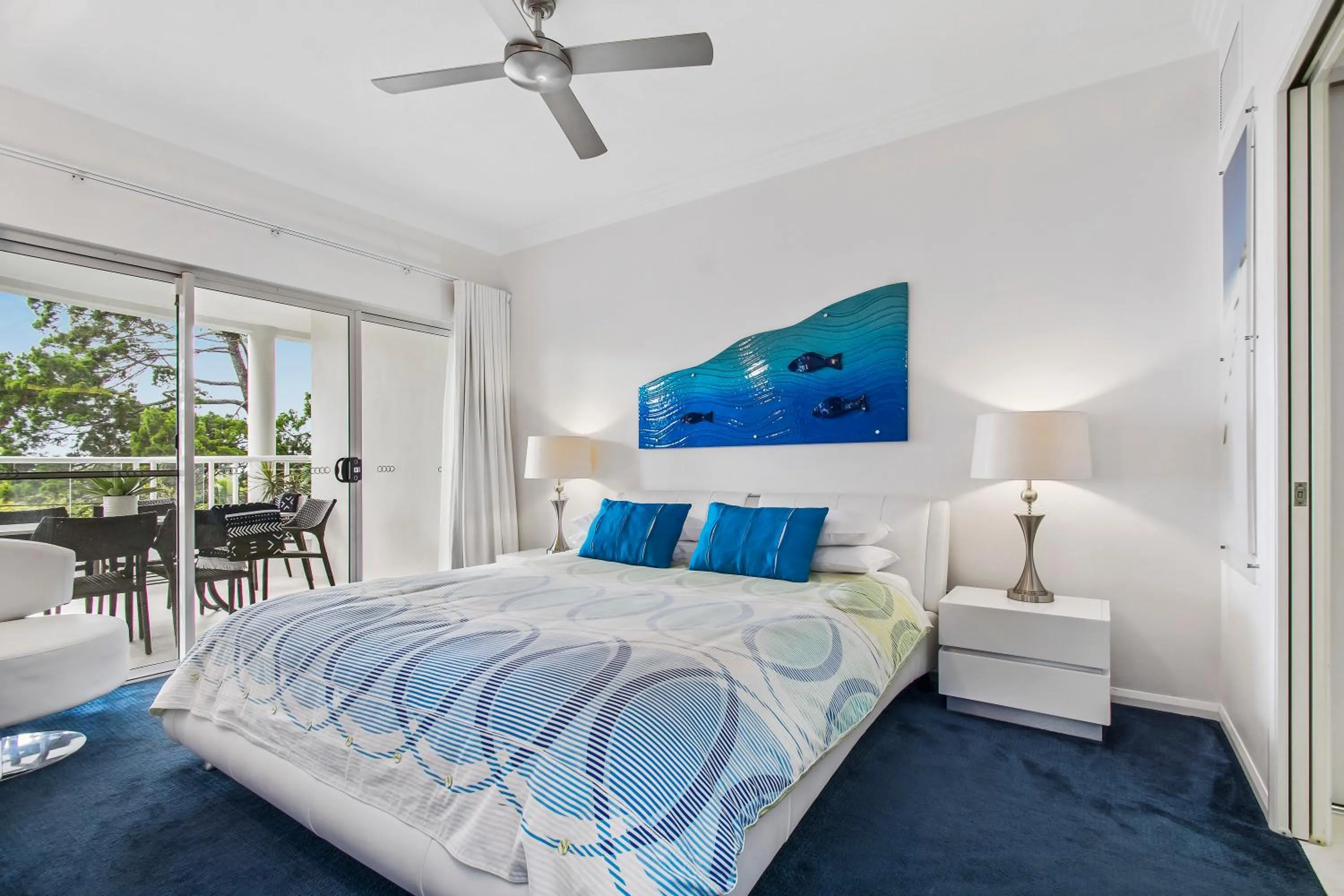 Bedroom, Bed in The Lookout Resort Noosa