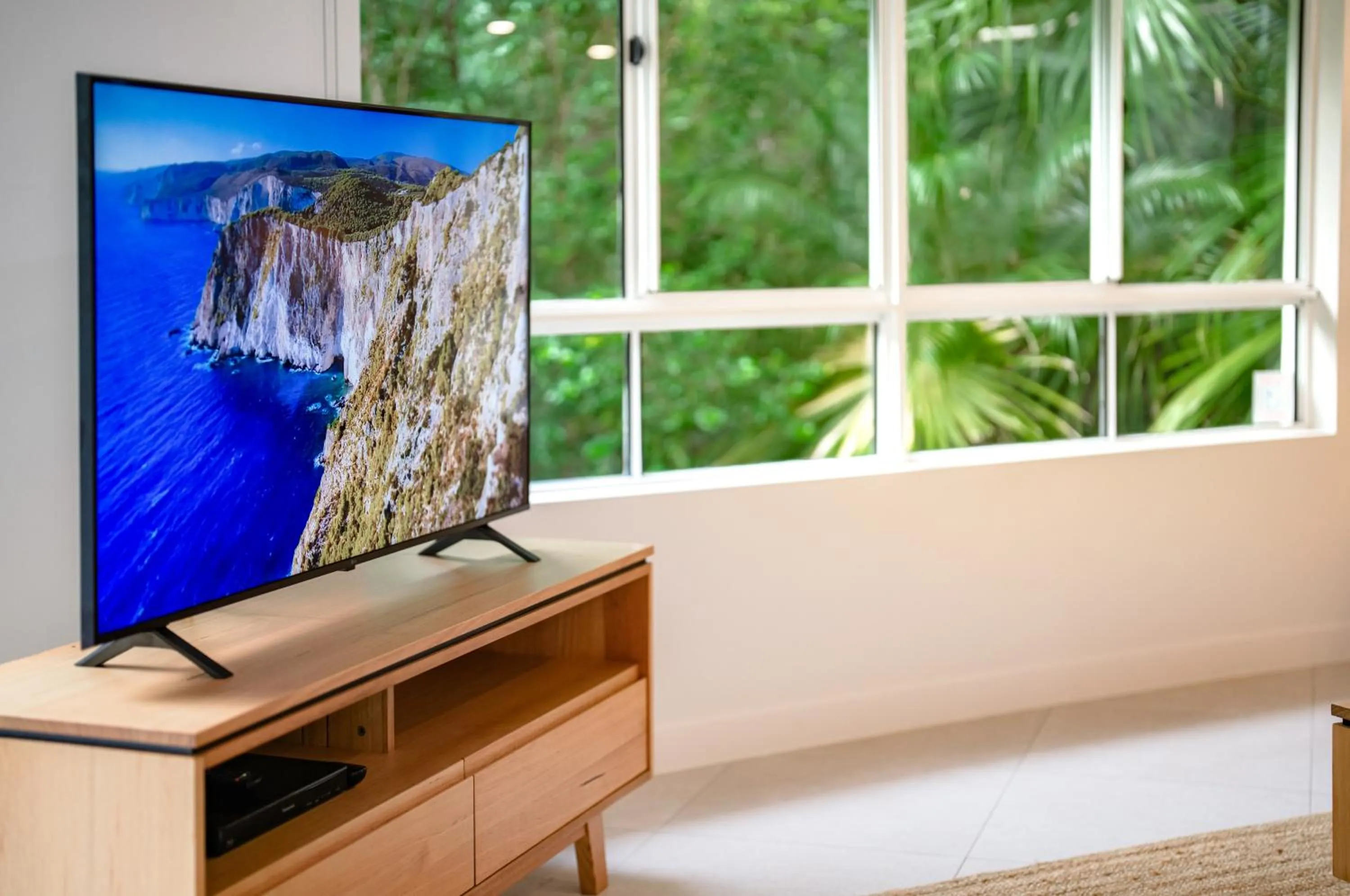 TV and multimedia in The Lookout Resort Noosa