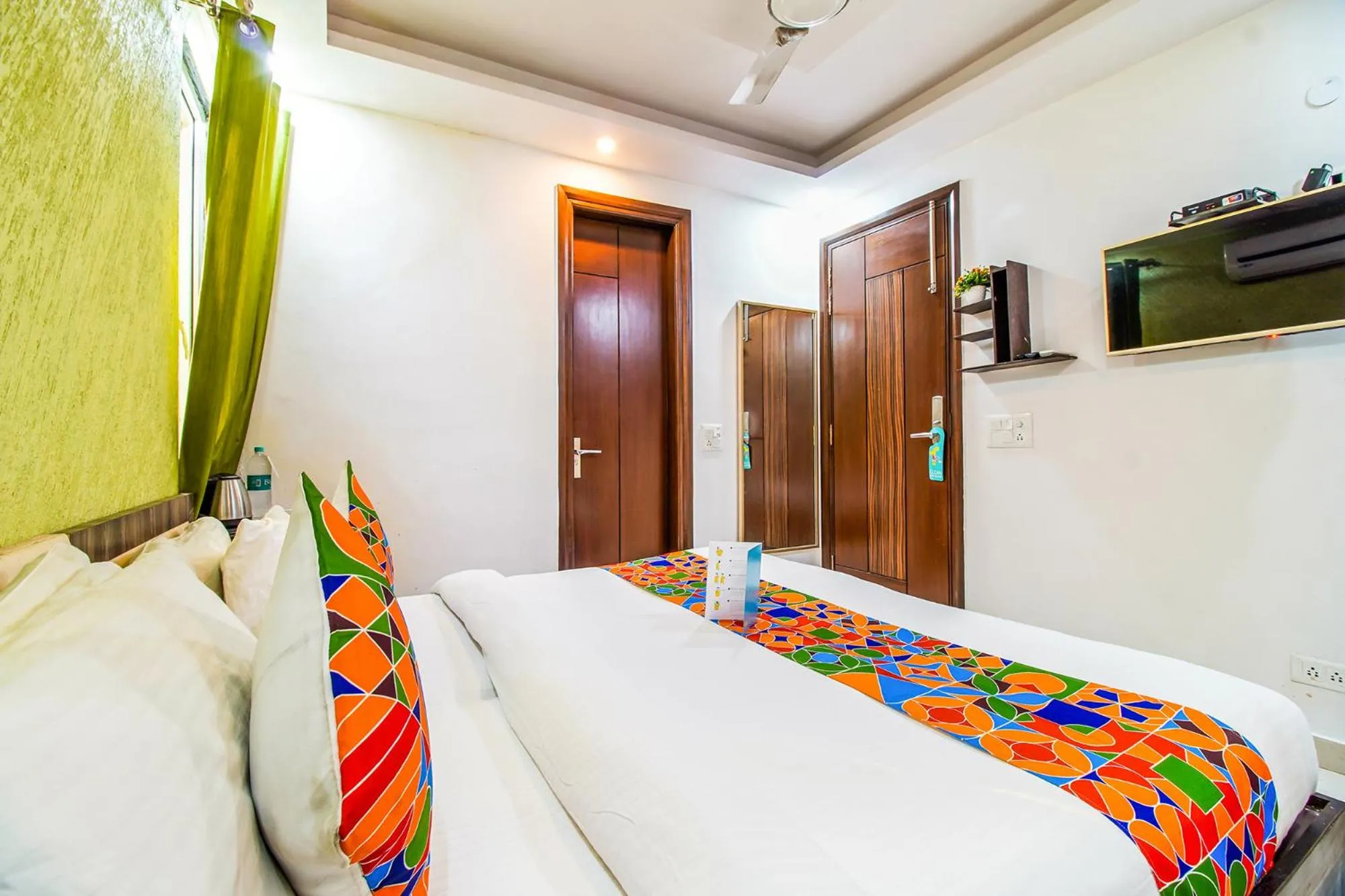 Bedroom, Bed in Royal Comfort Castle