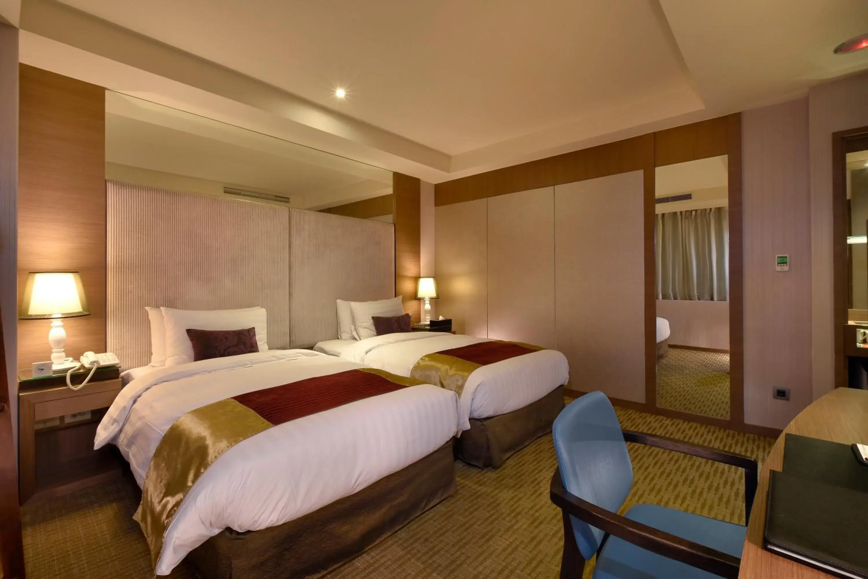 Deluxe Twin Room in Green World Mai - NanJing Deluxe Twin Room in Green World Mai - NanJing