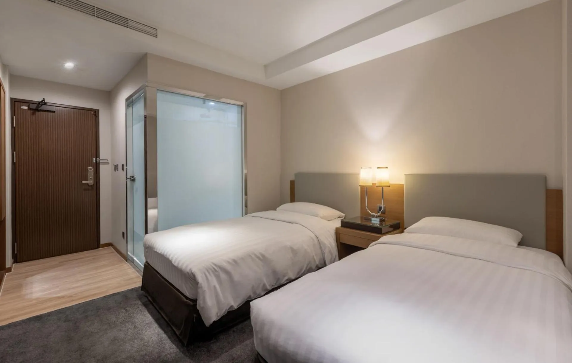 Photo of the whole room, Bed in Green World Mai - NanJing