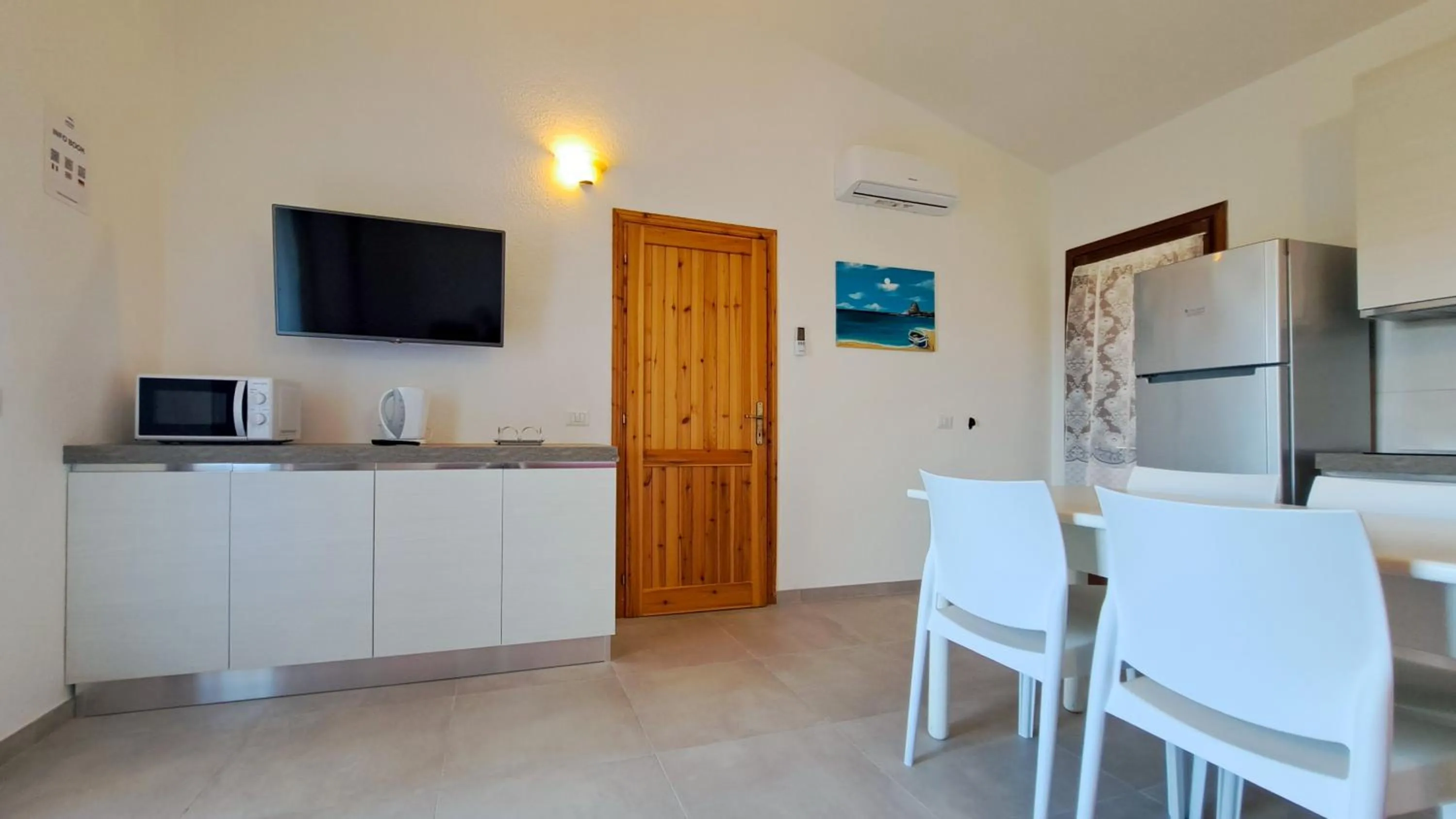 TV and multimedia in Centro Residenziale Le Canne