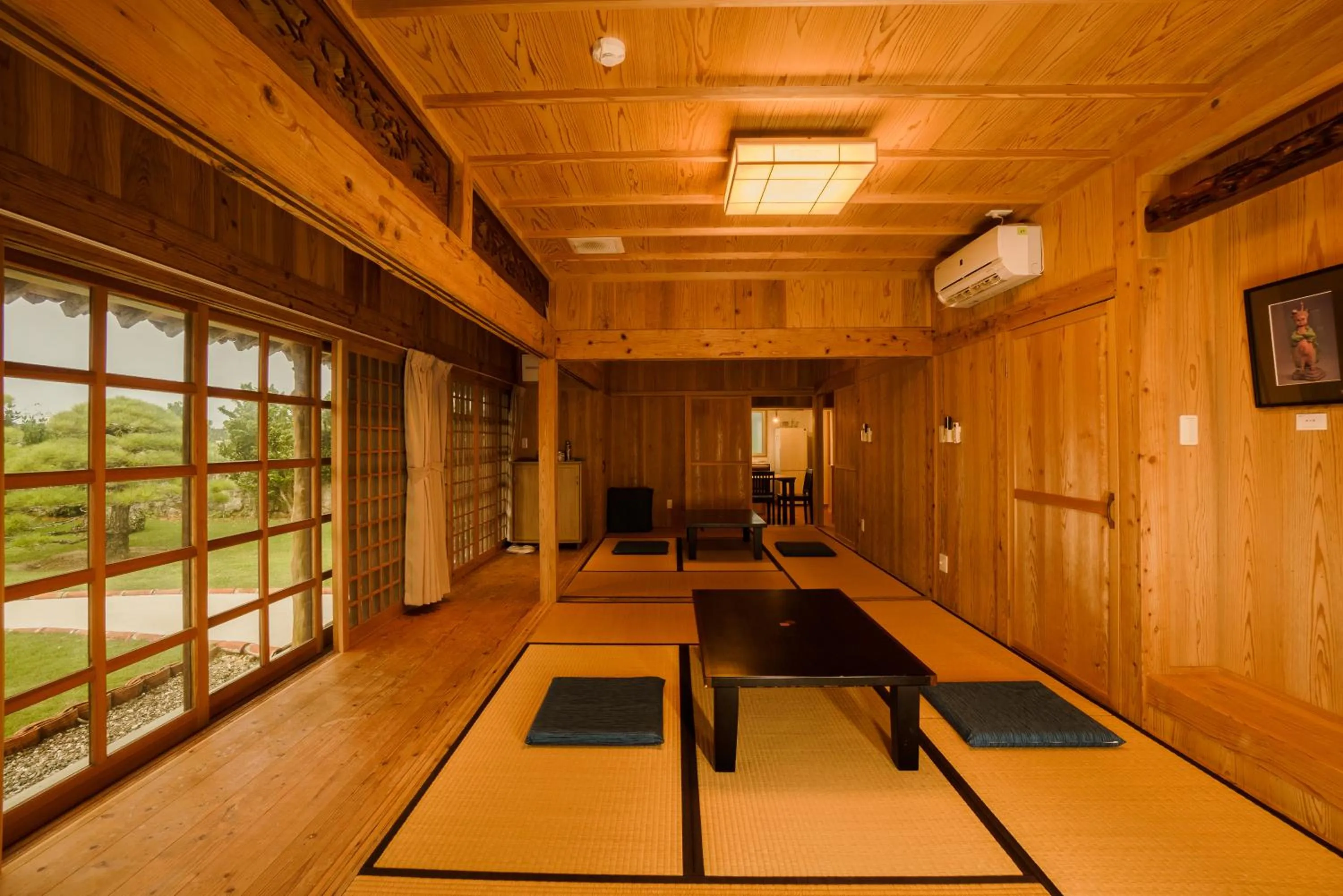 Photo of the whole room in かたあきの里